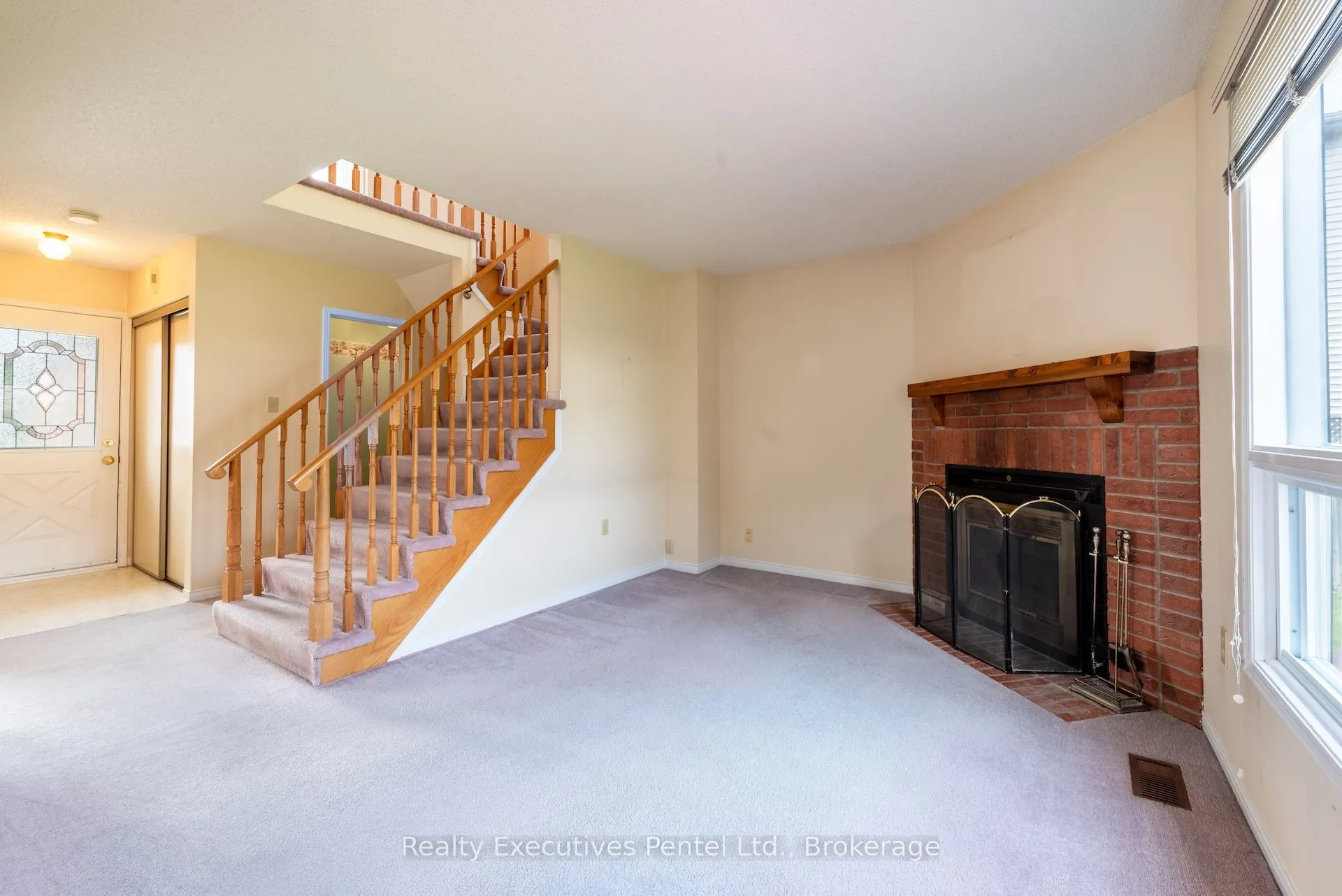 949 Cornell Crescent