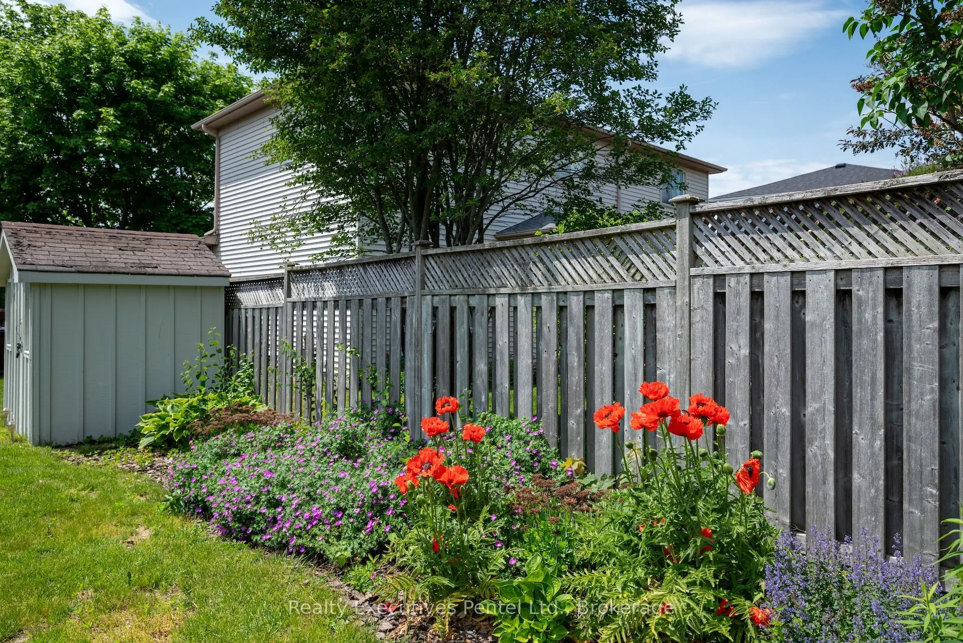 949 Cornell Crescent