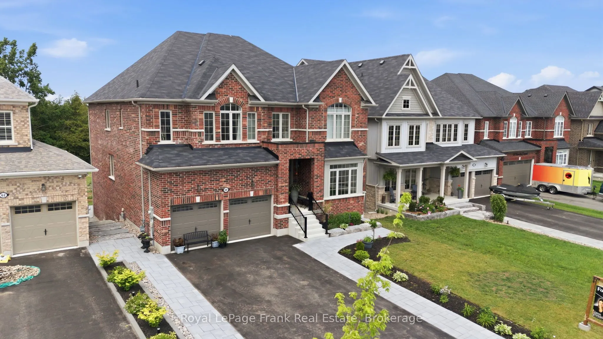 60 Hennessey Crescent