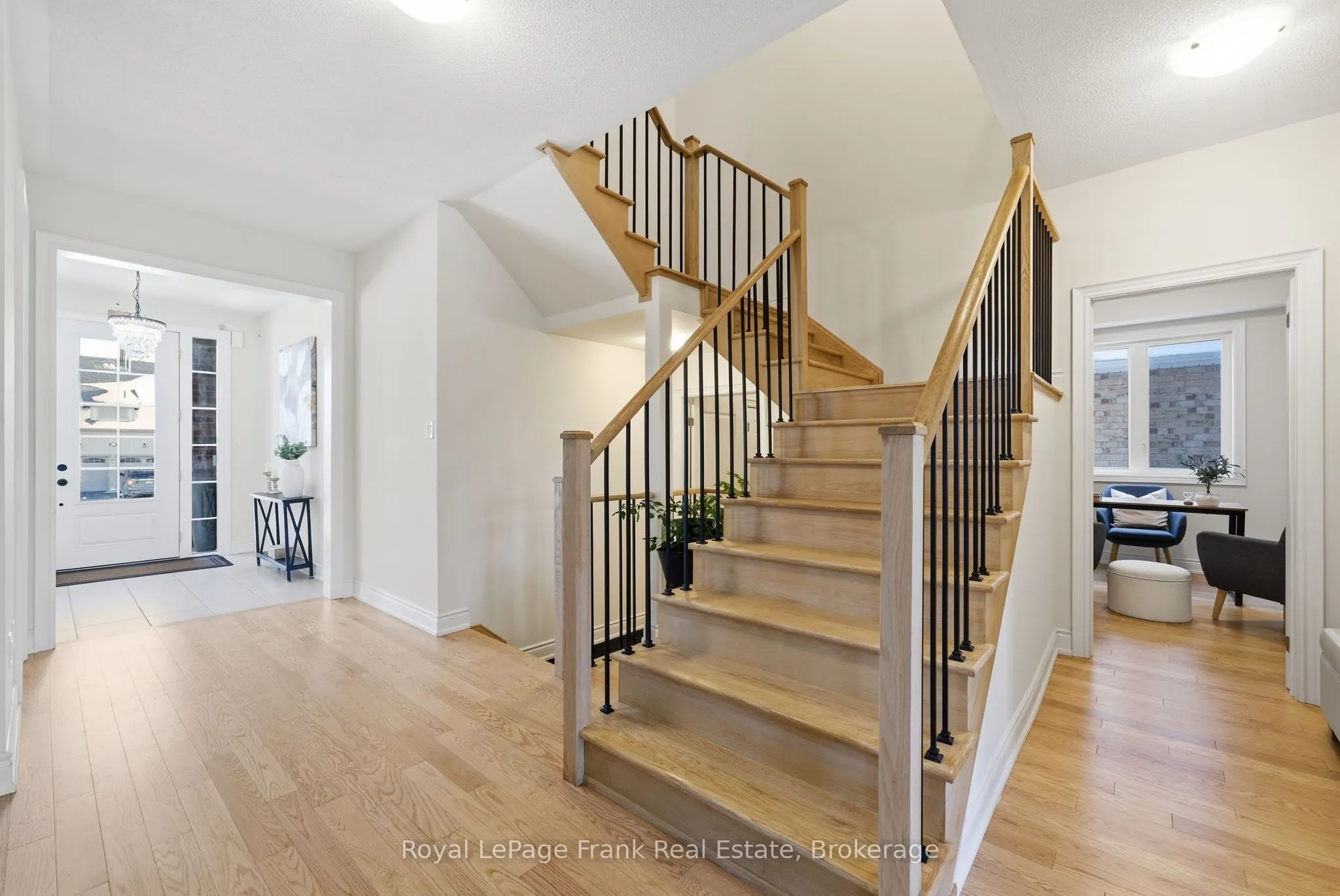 60 Hennessey Crescent
