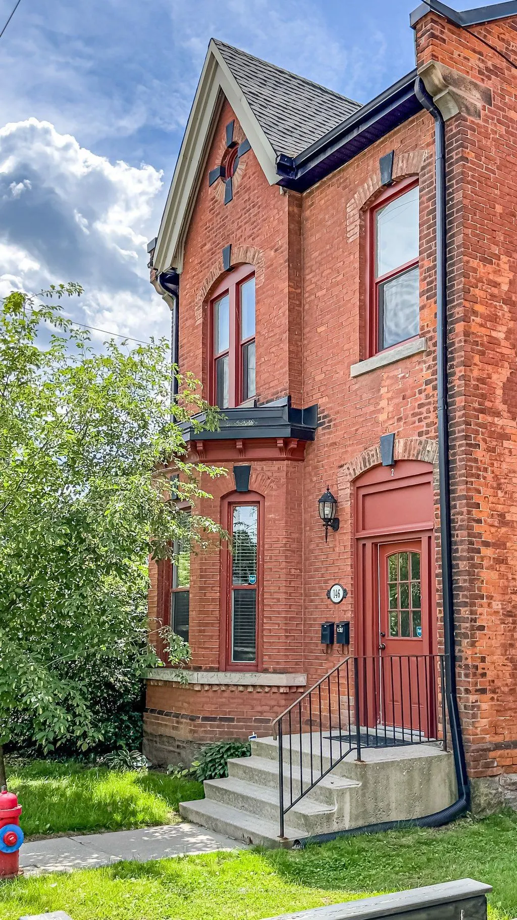 146 Forest Avenue