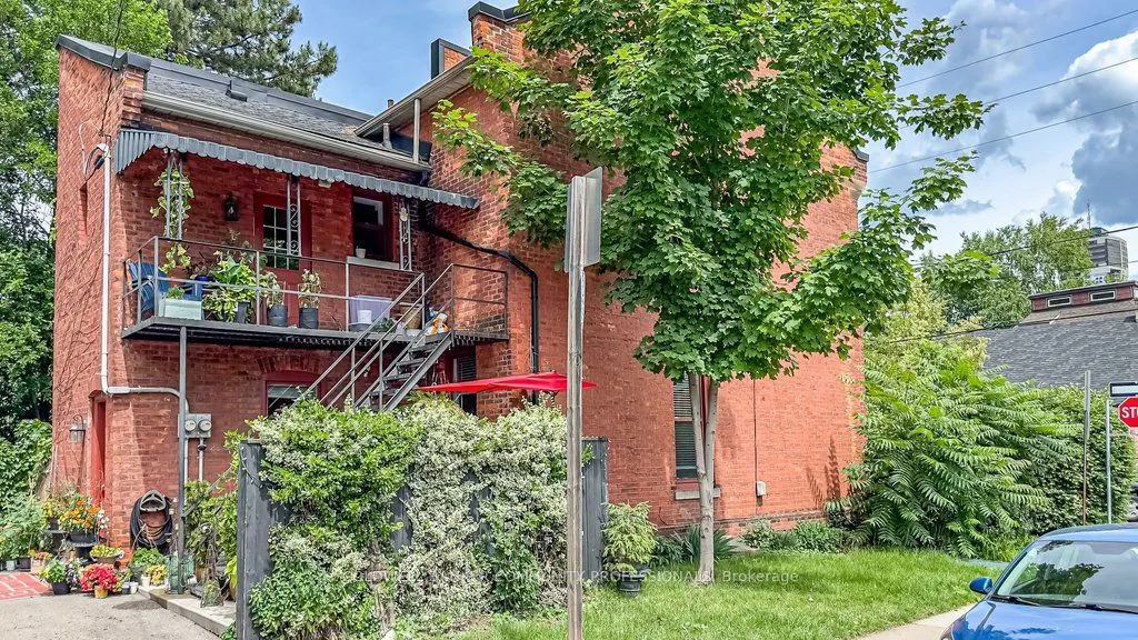 146 Forest Avenue