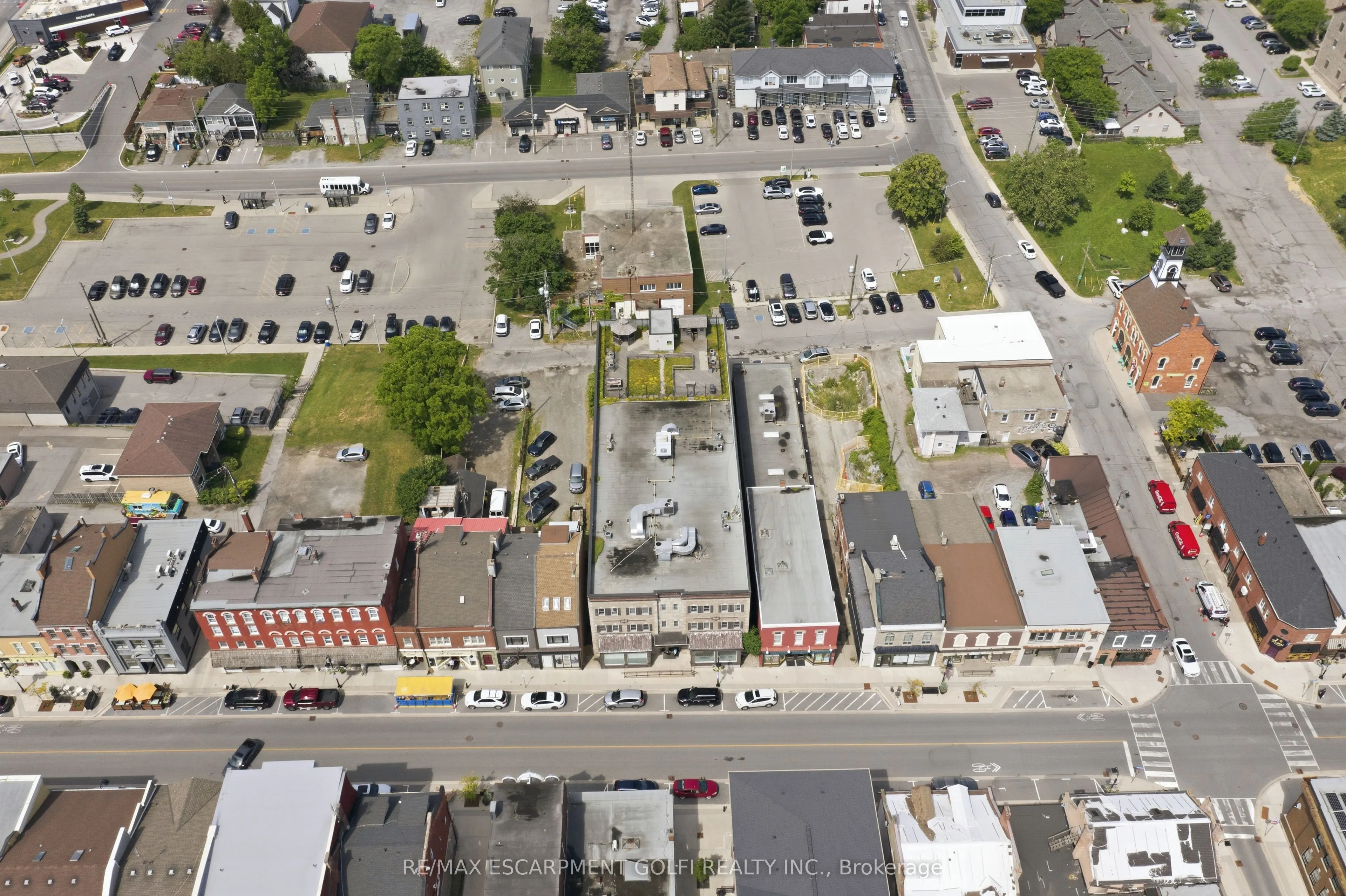 21 Front Street S #202