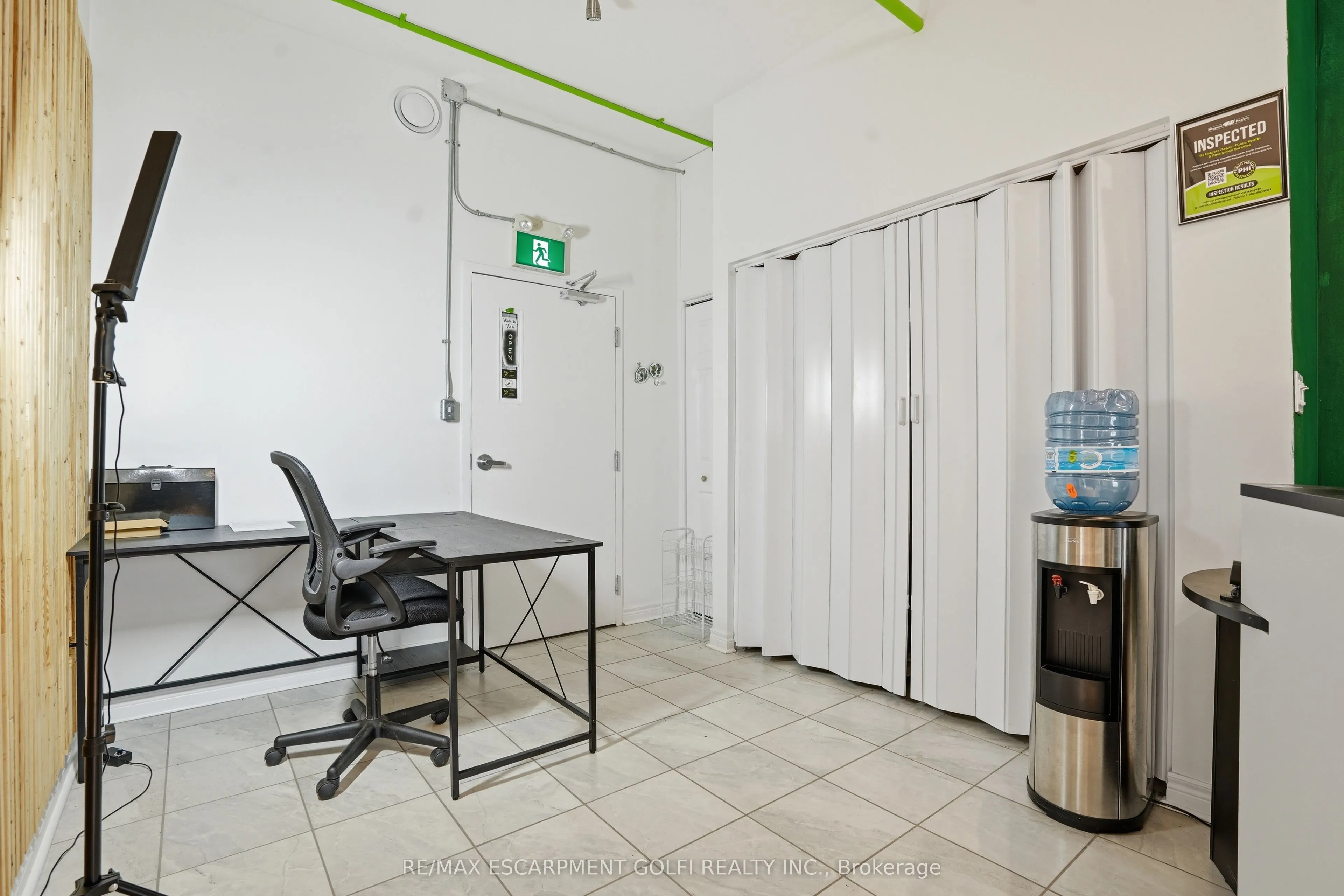 21 Front Street S #202