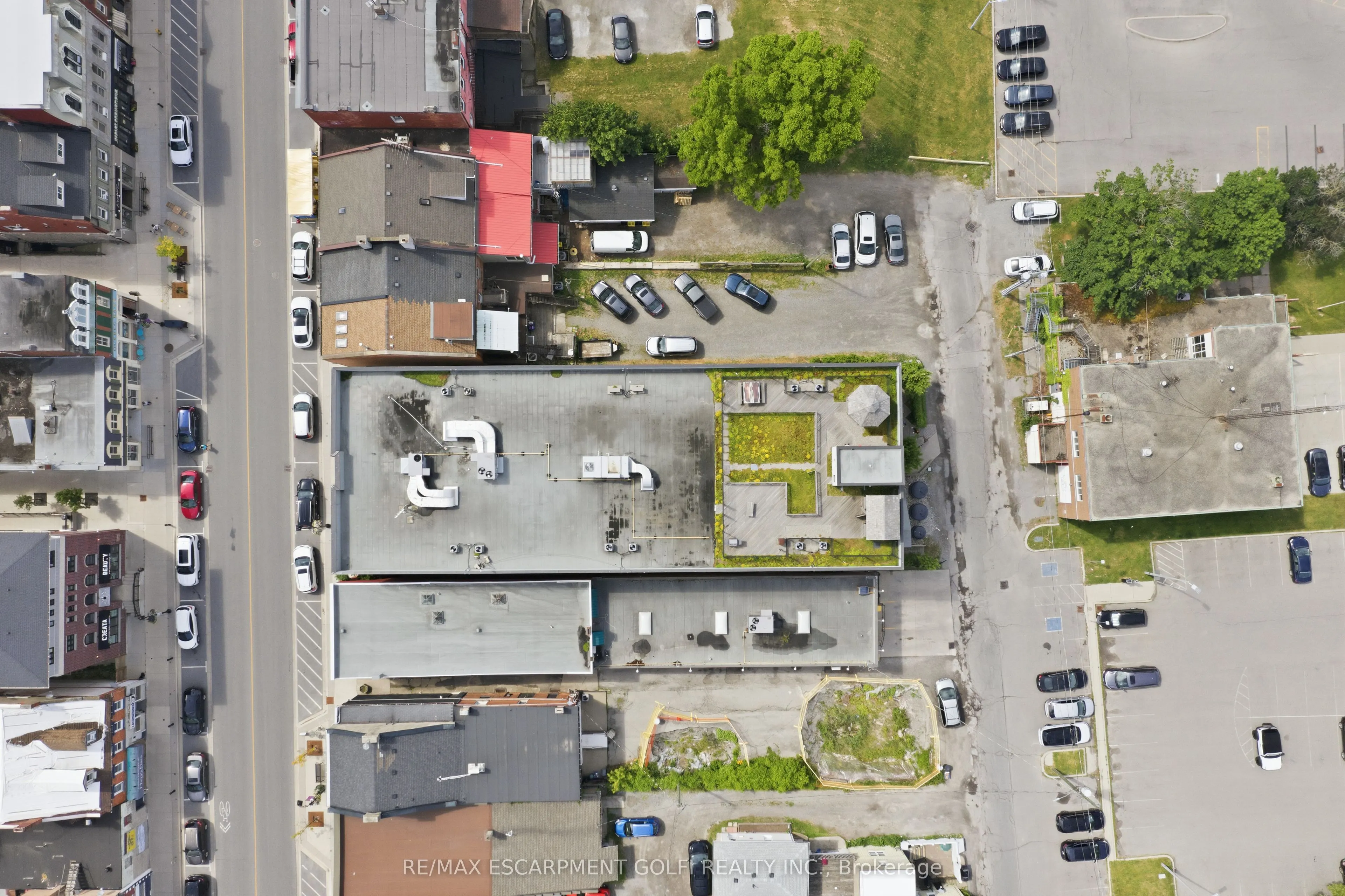 21 Front Street S #202