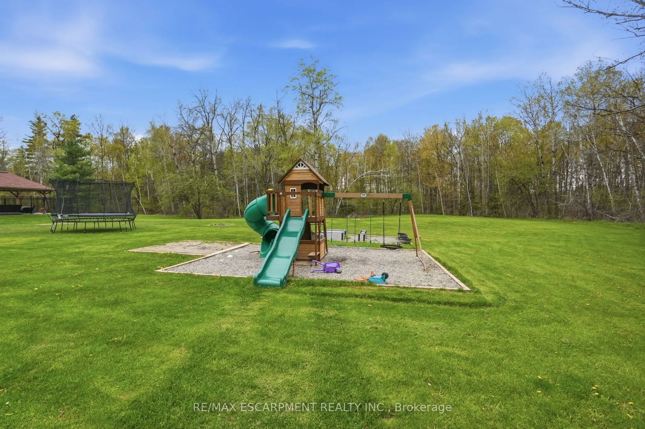 3918 Maddaugh Road