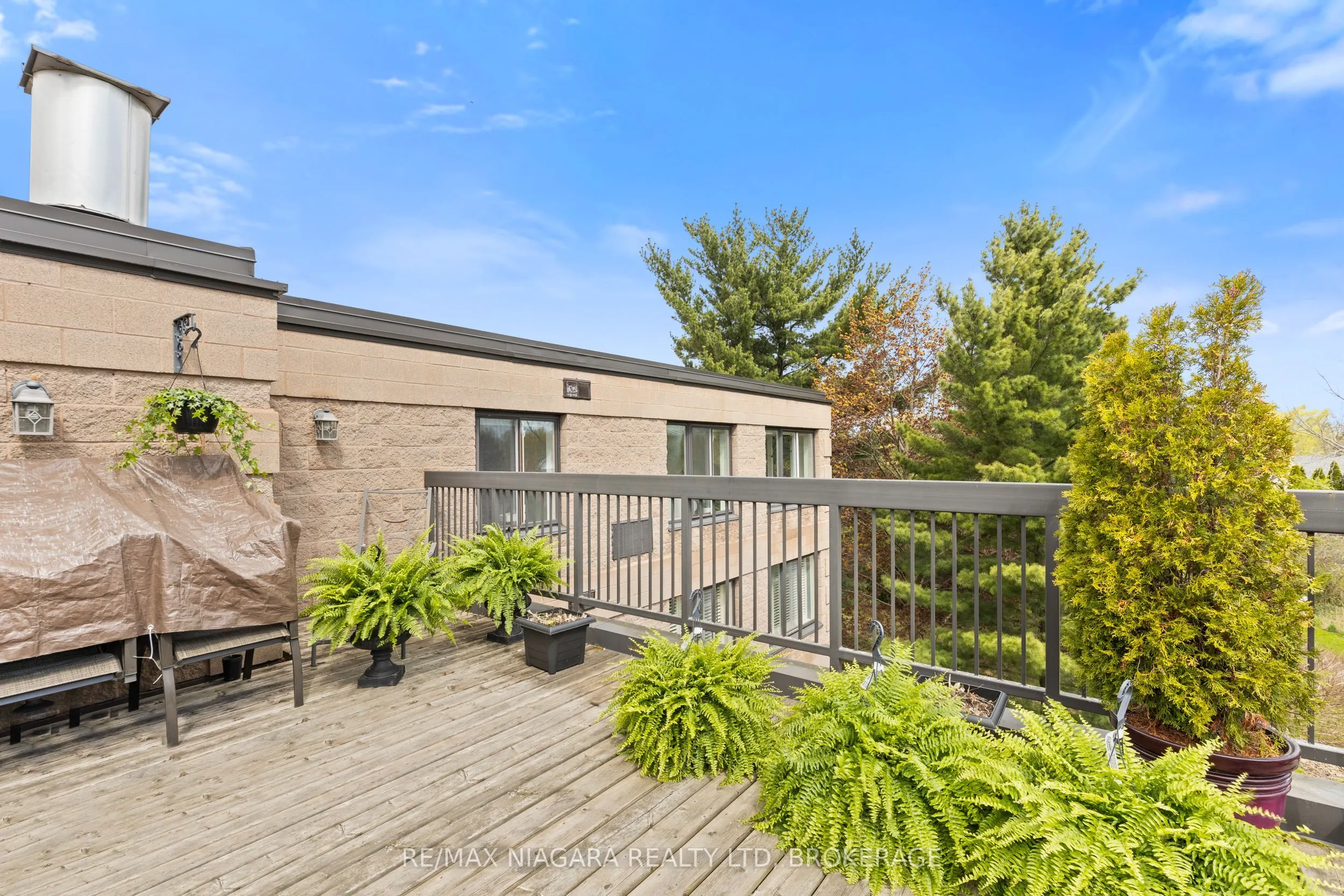61 Paffard Street #403