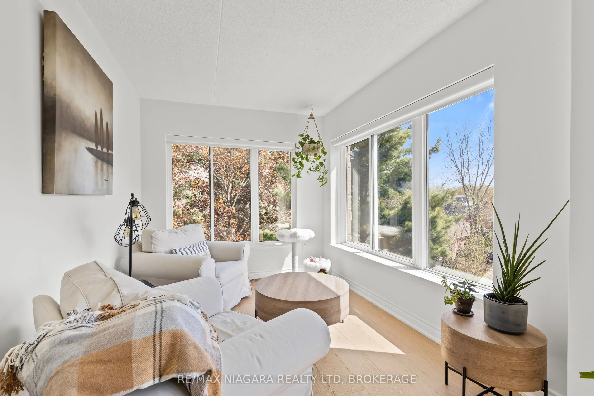 61 Paffard Street #403