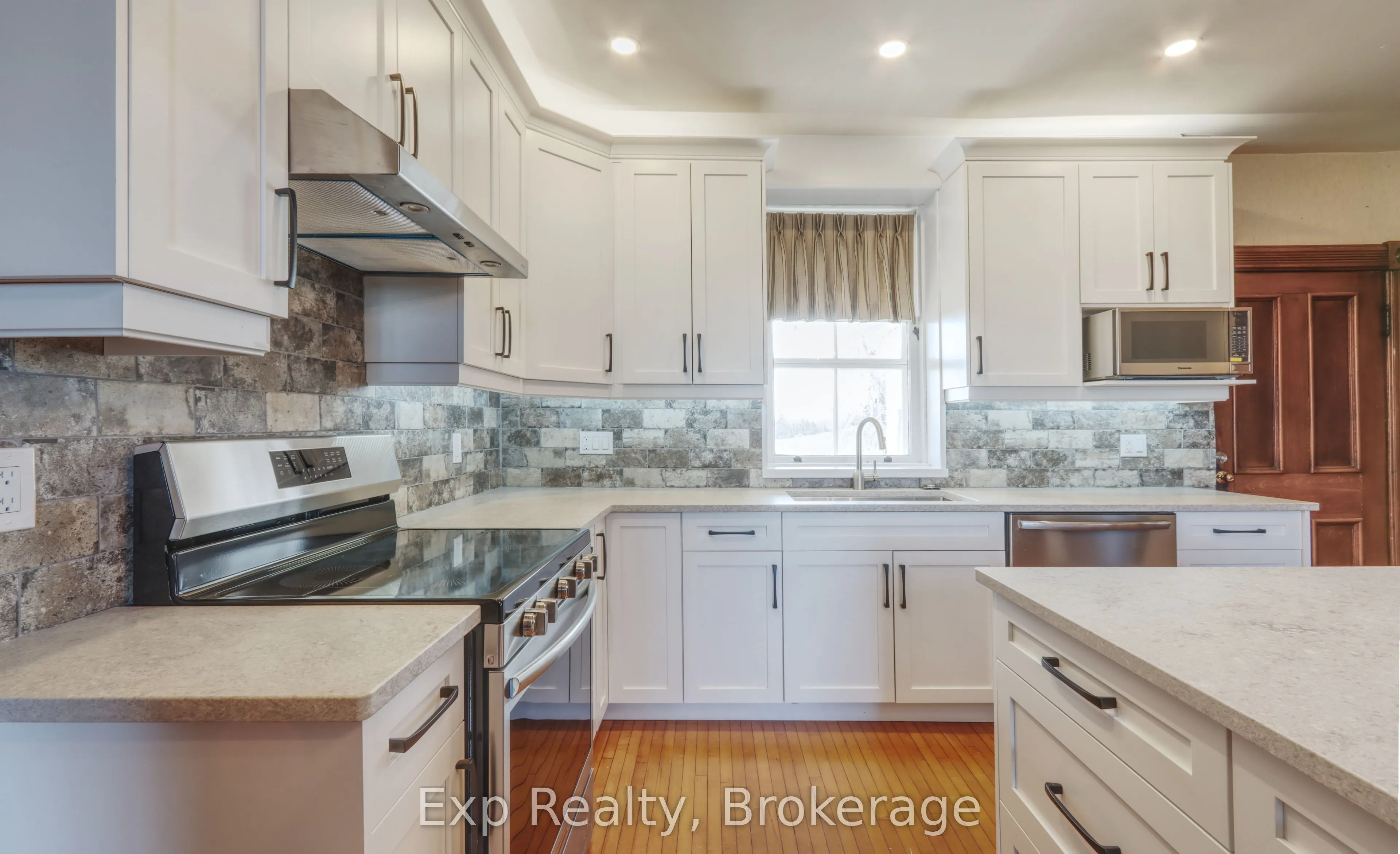 840 McGregor Bay Road