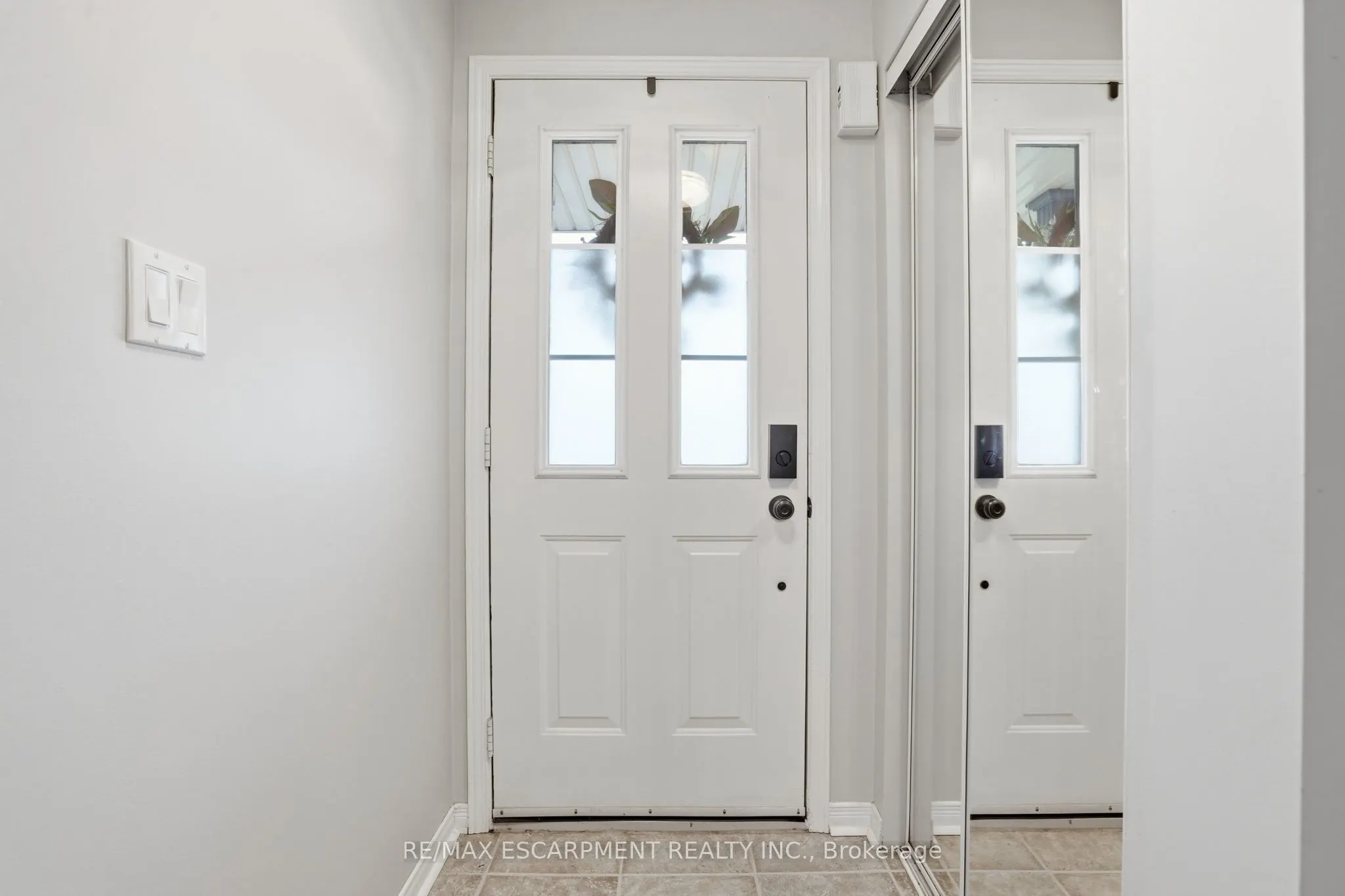 14 Kenyon Crescent