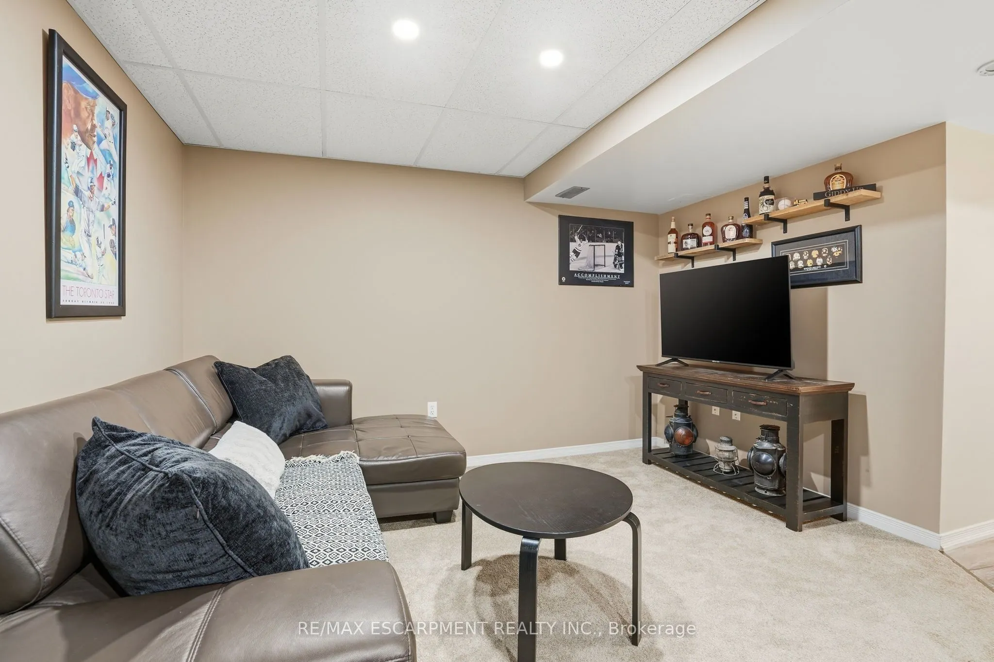 14 Kenyon Crescent