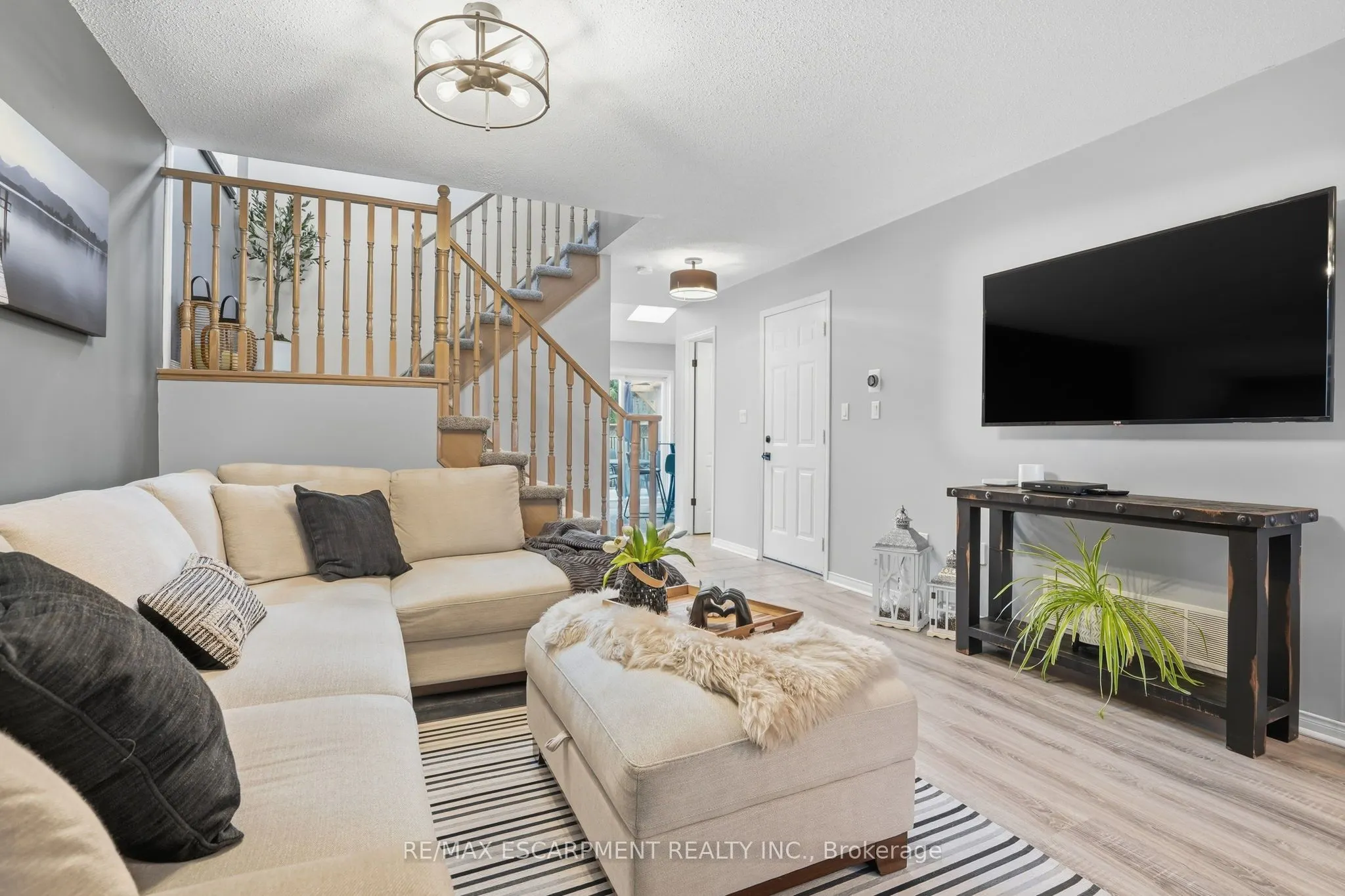 14 Kenyon Crescent