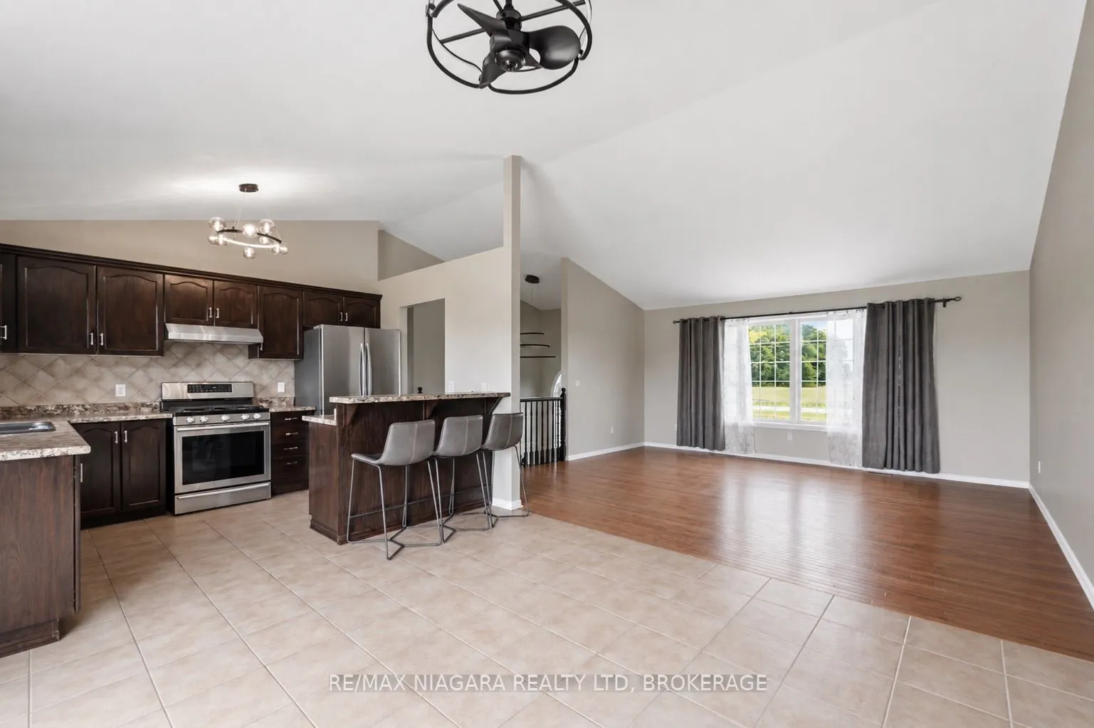 661 Carl Road