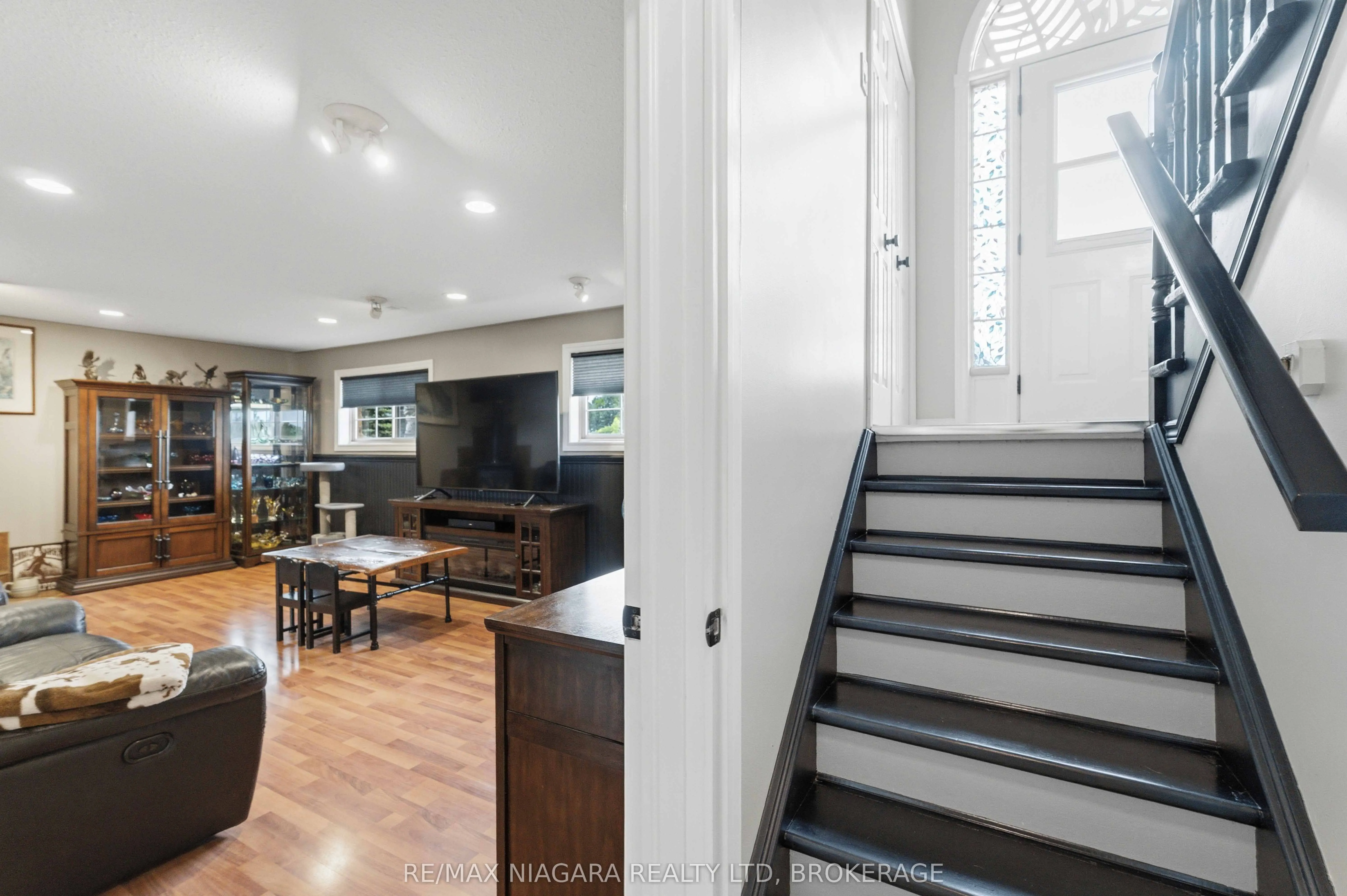 661 Carl Road