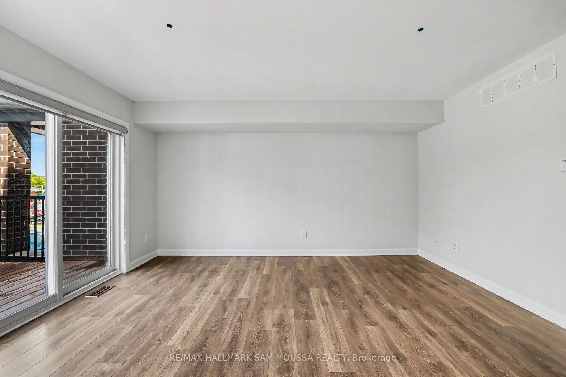 215 Eldorado Private #A