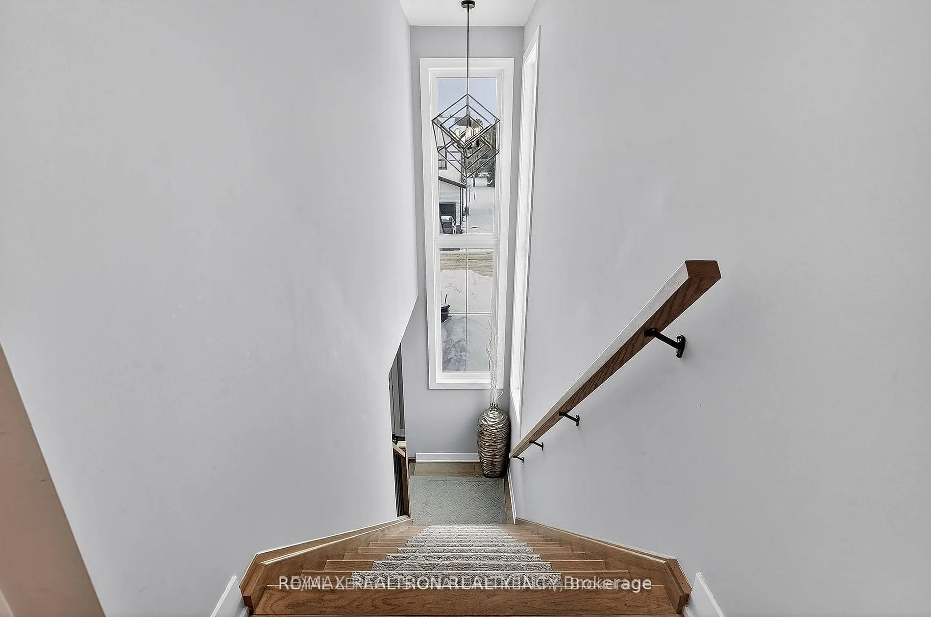 297 Whiting Street #11