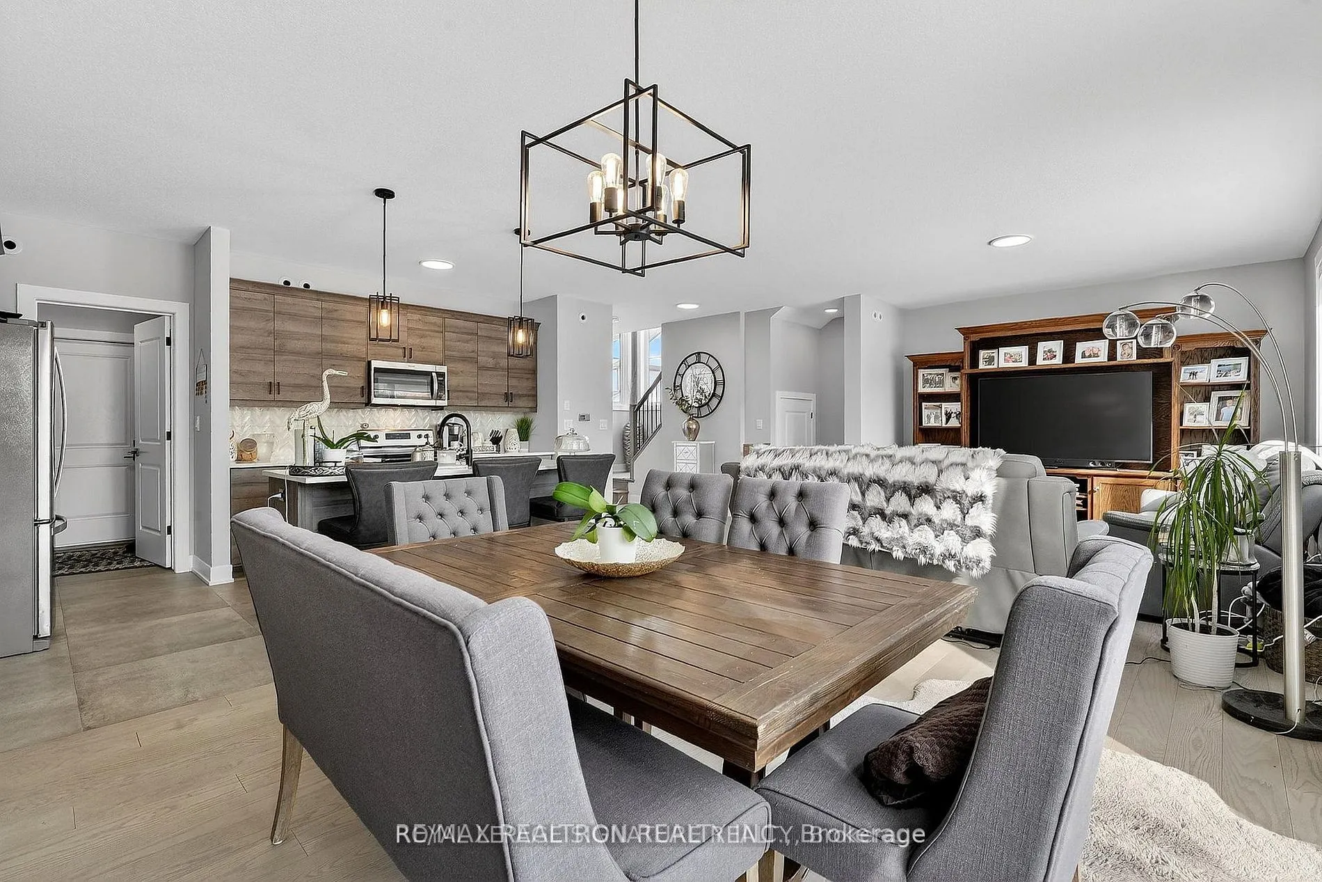 297 Whiting Street #11