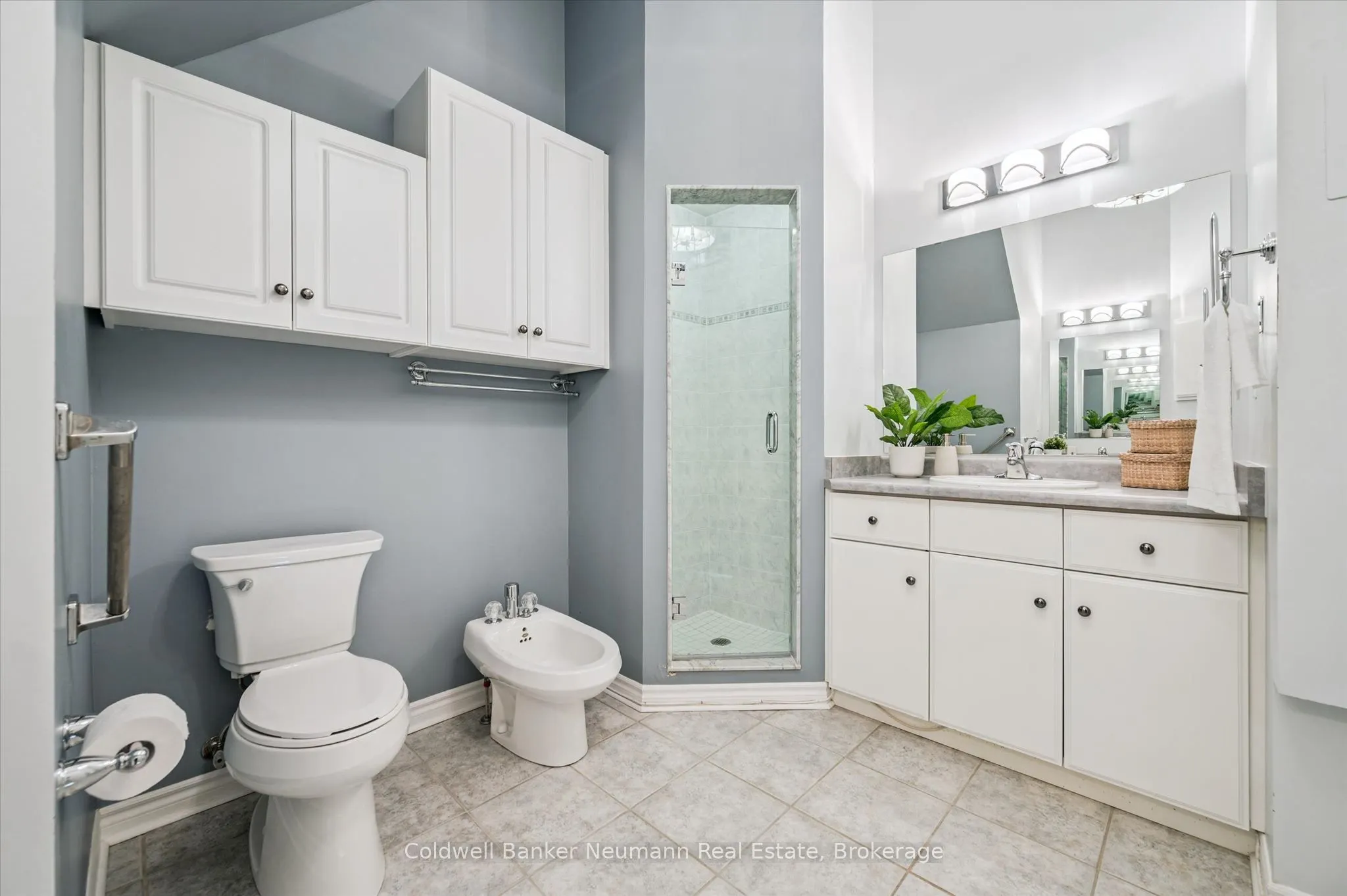 478 St Andrew Street E #306