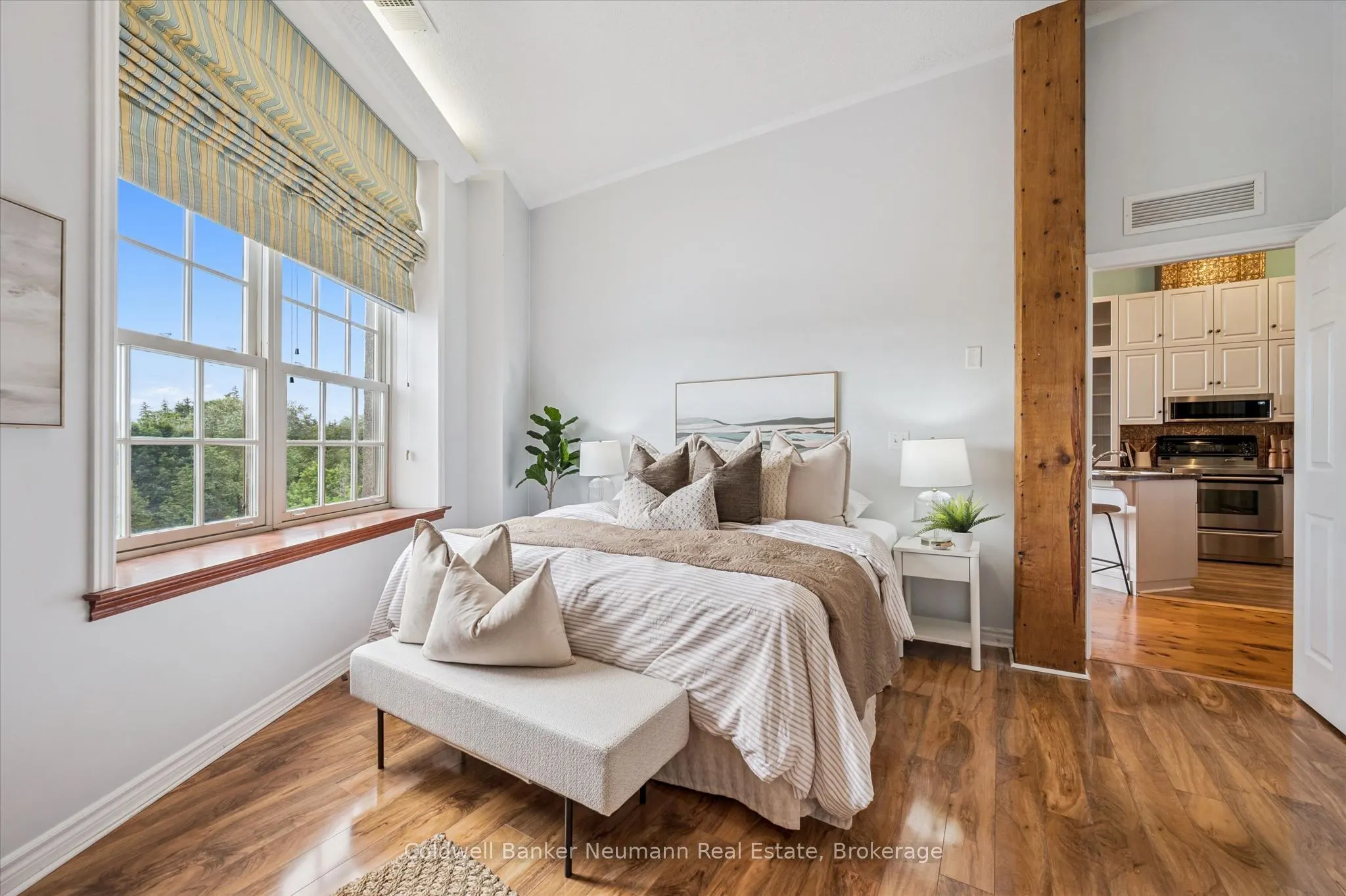 478 St Andrew Street E #306