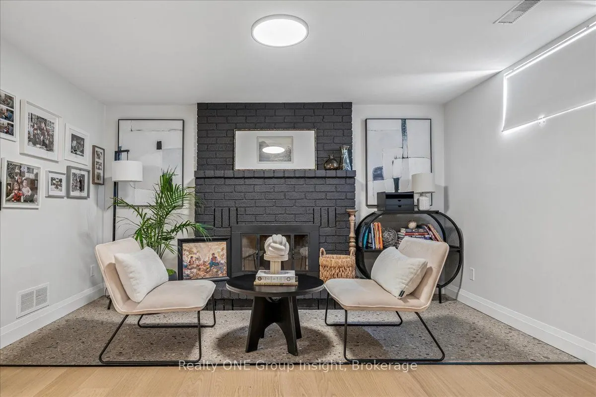 13 Salina Place
