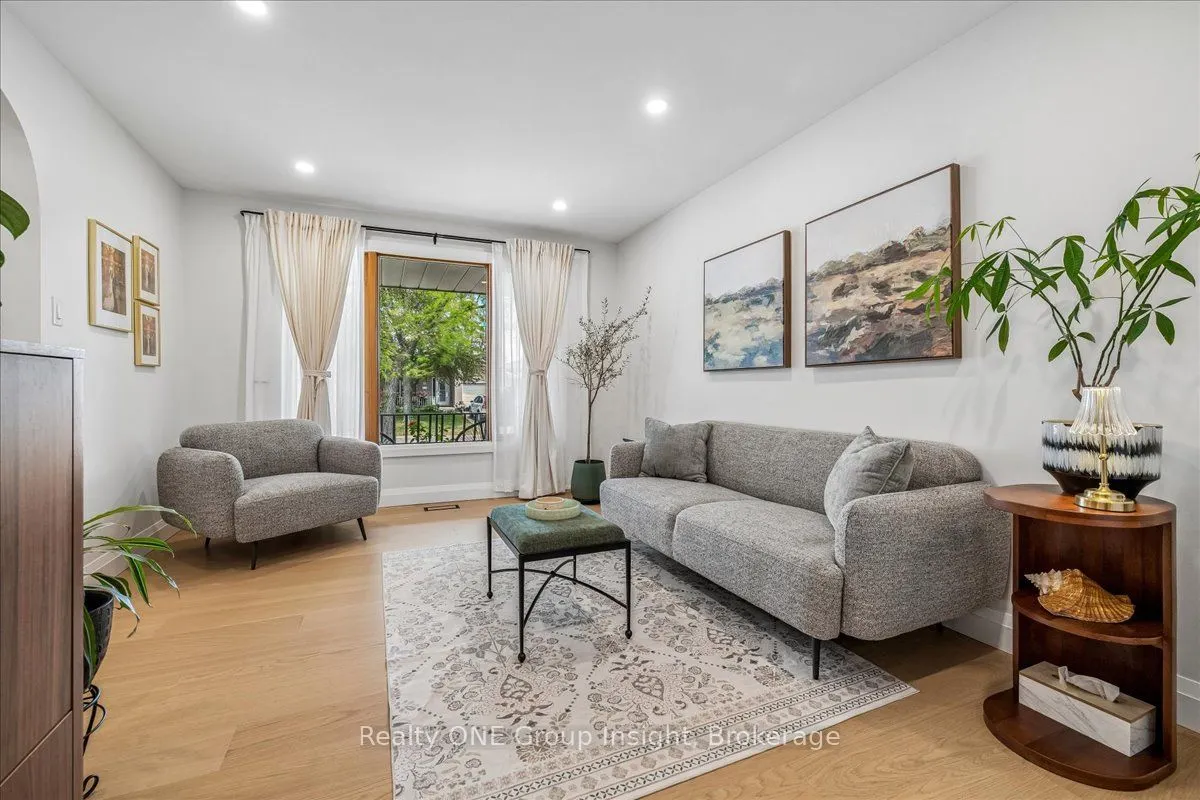 13 Salina Place