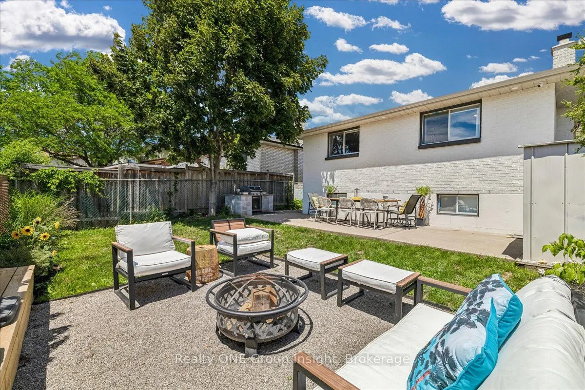 13 Salina Place