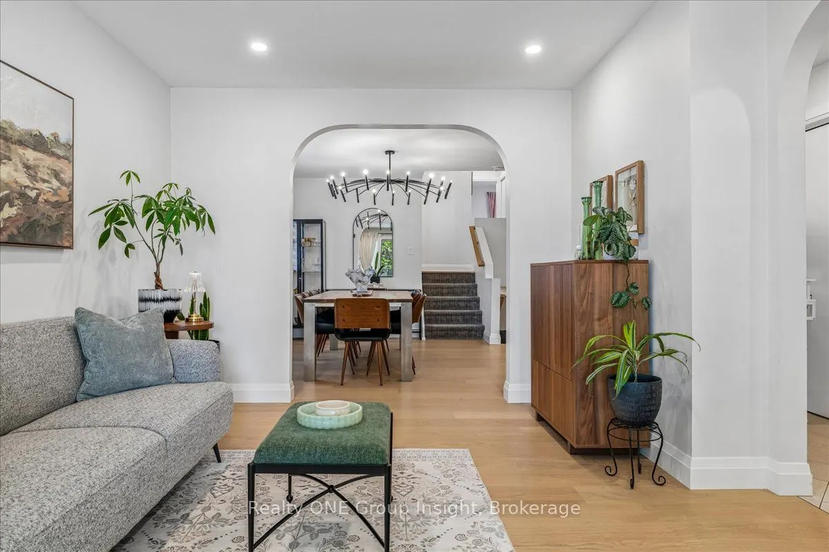 13 Salina Place