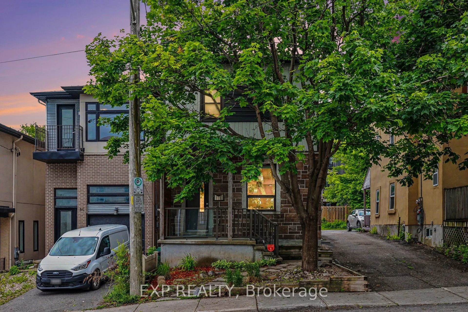 62 Young Street