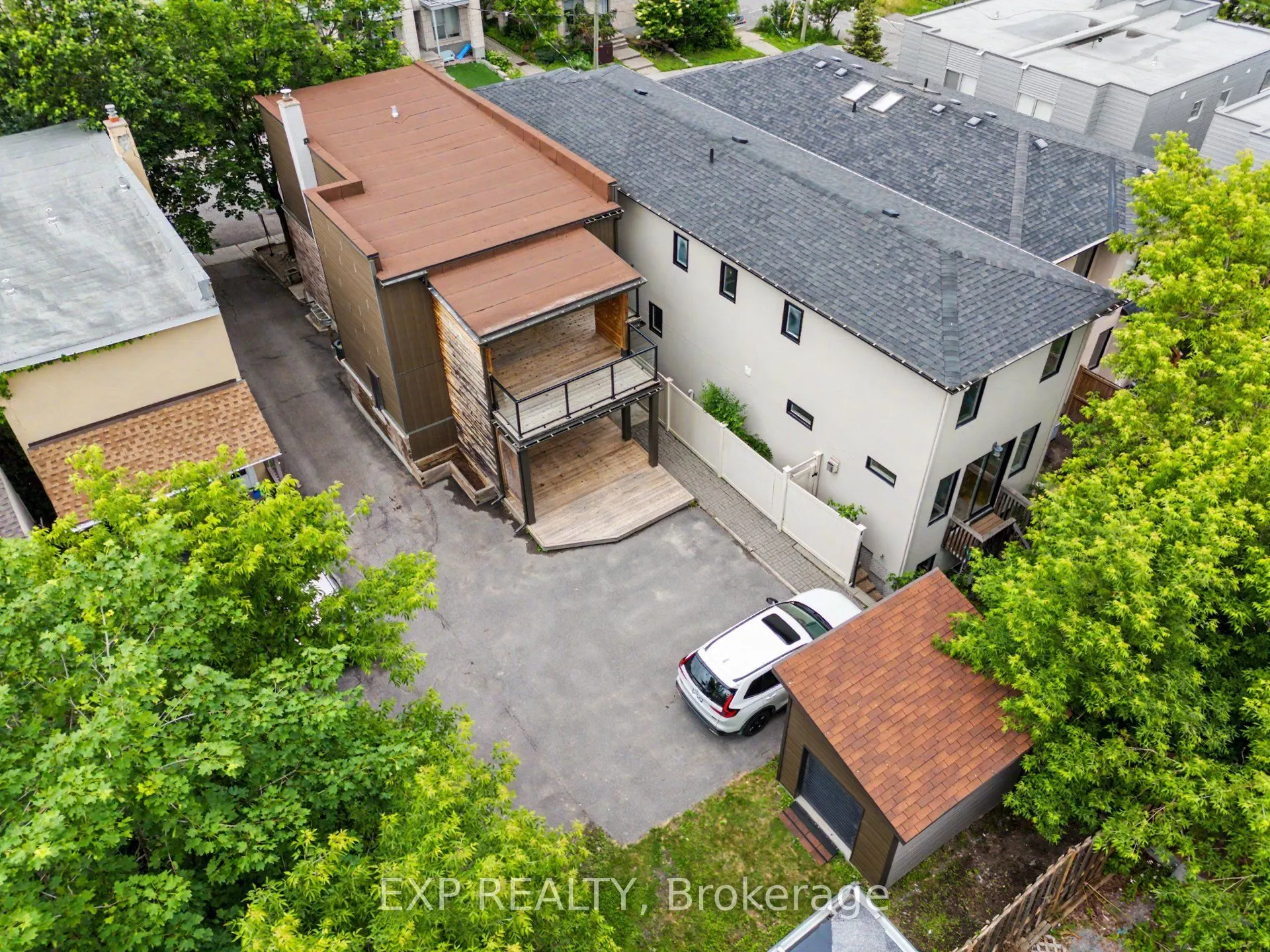 62 Young Street
