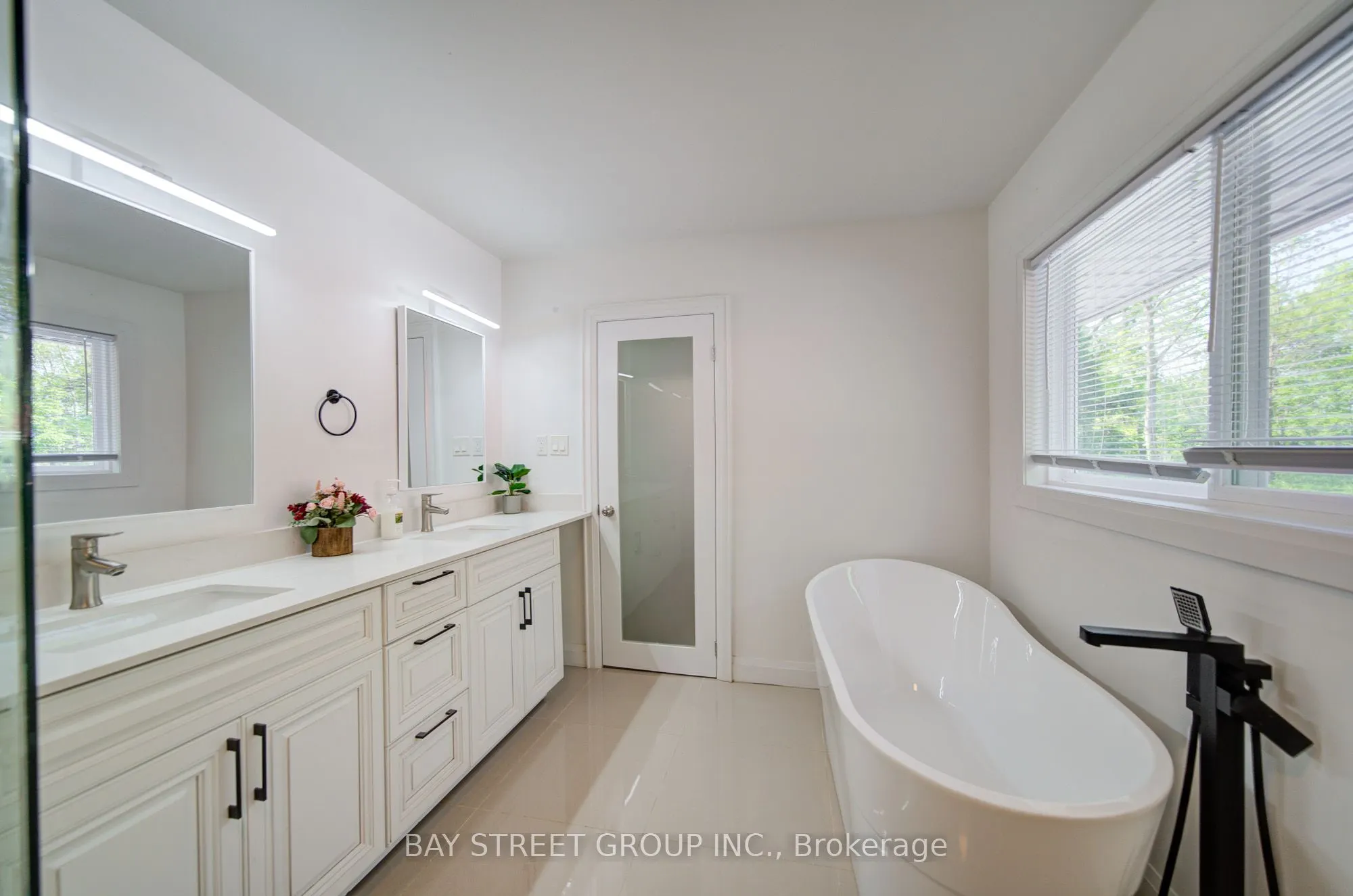 14874 Niagara River Parkway