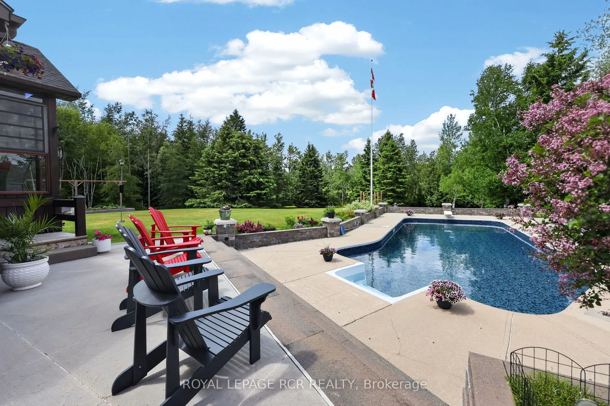 386237 20 Sideroad