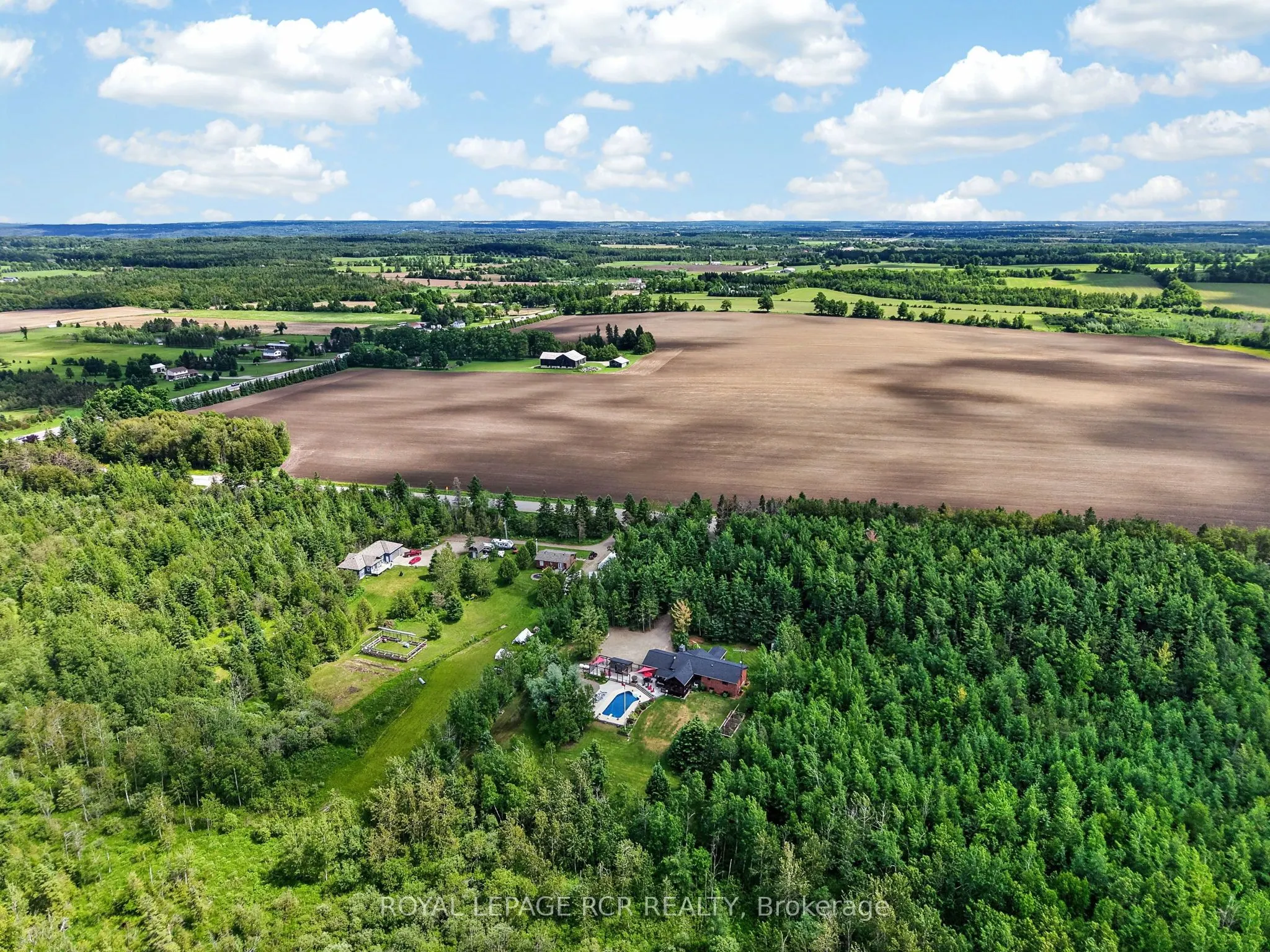 386237 20 Sideroad