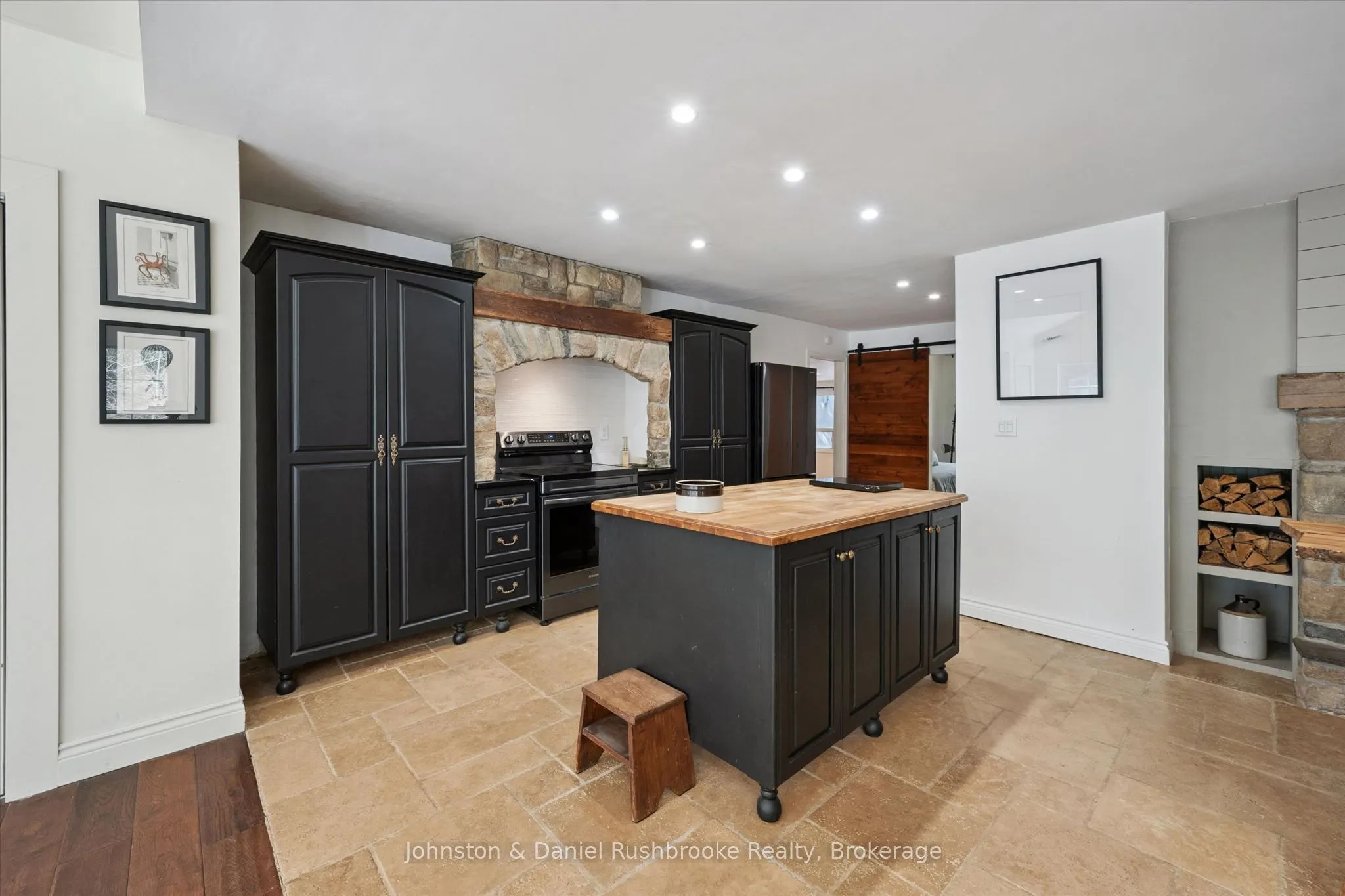 307251 Hockley Road