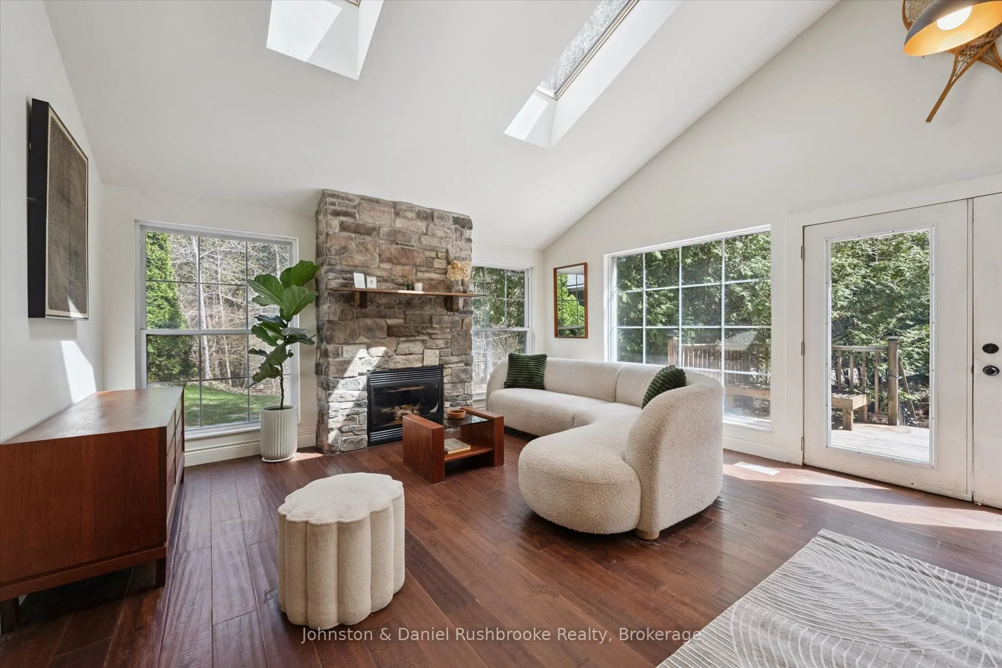 307251 Hockley Road