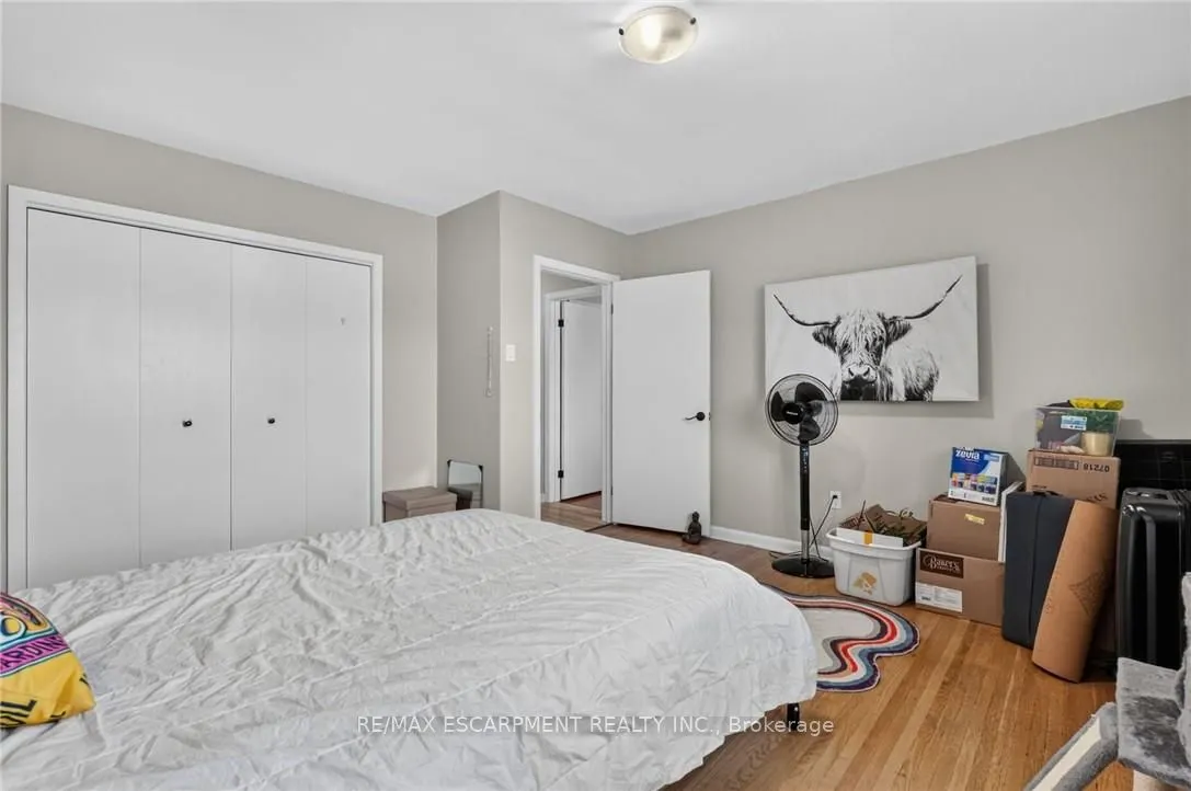 300 Knoll Street