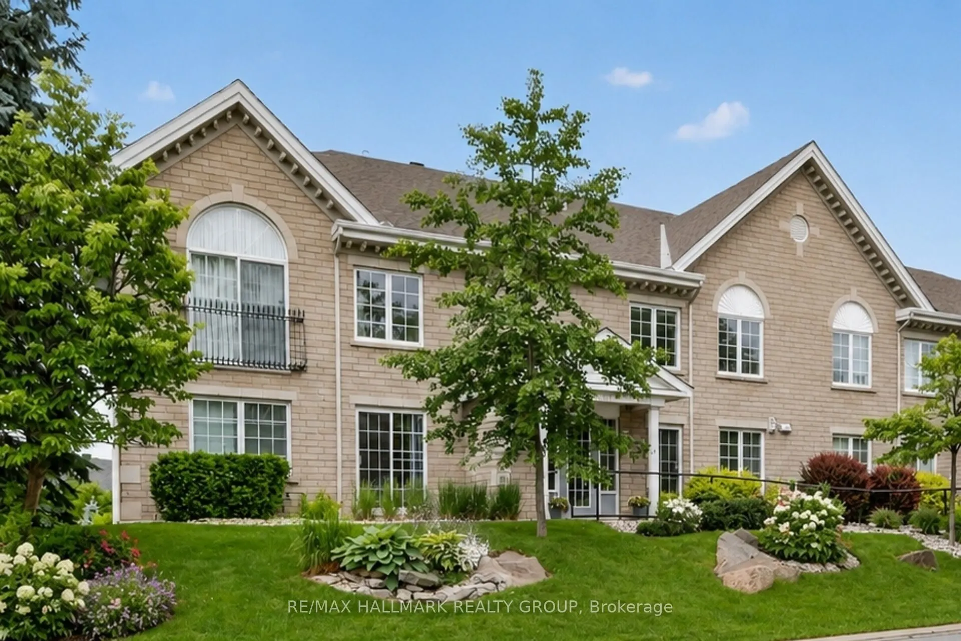 51 Robson Court #2B