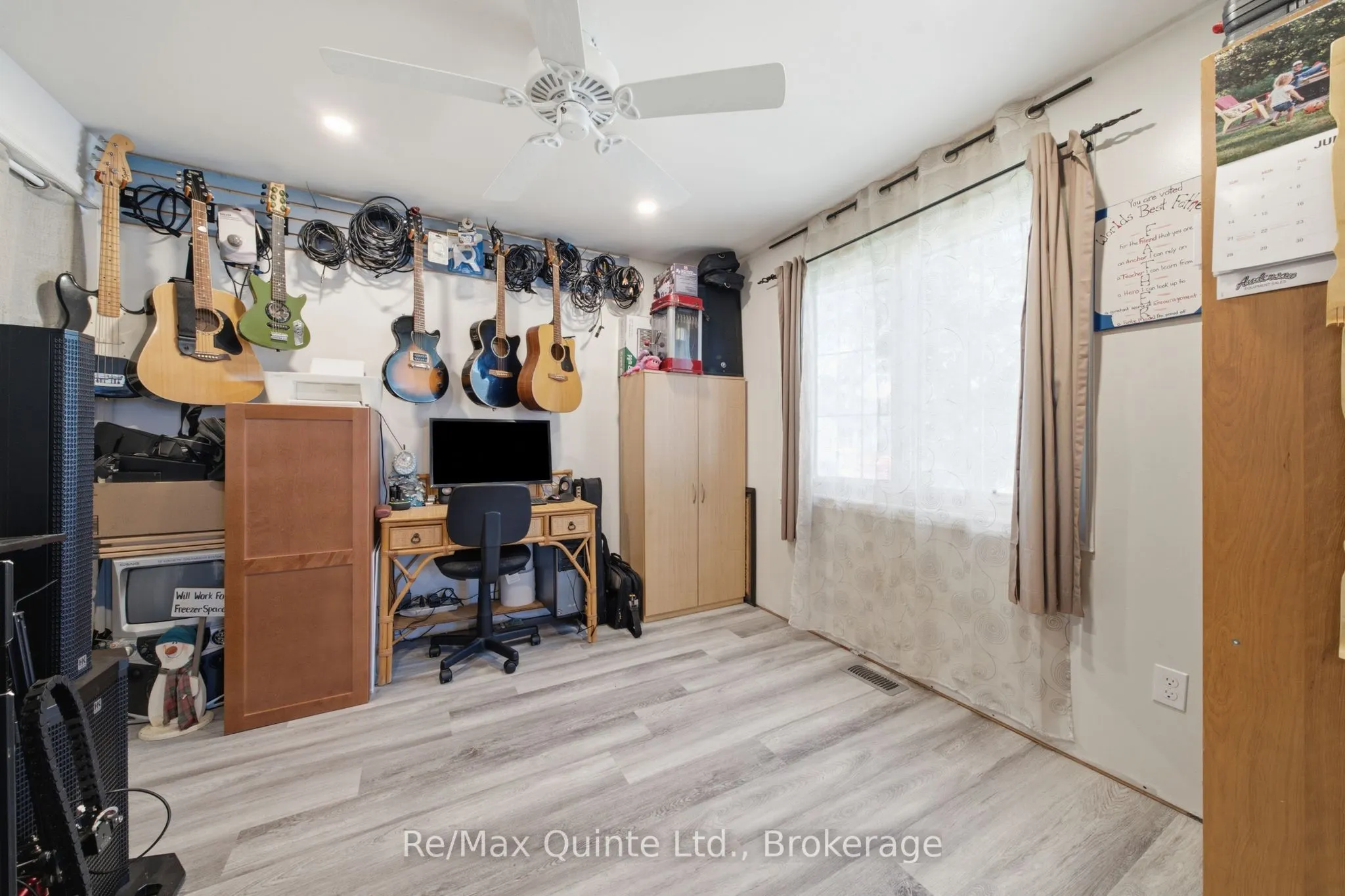 11 GROUSE Lane