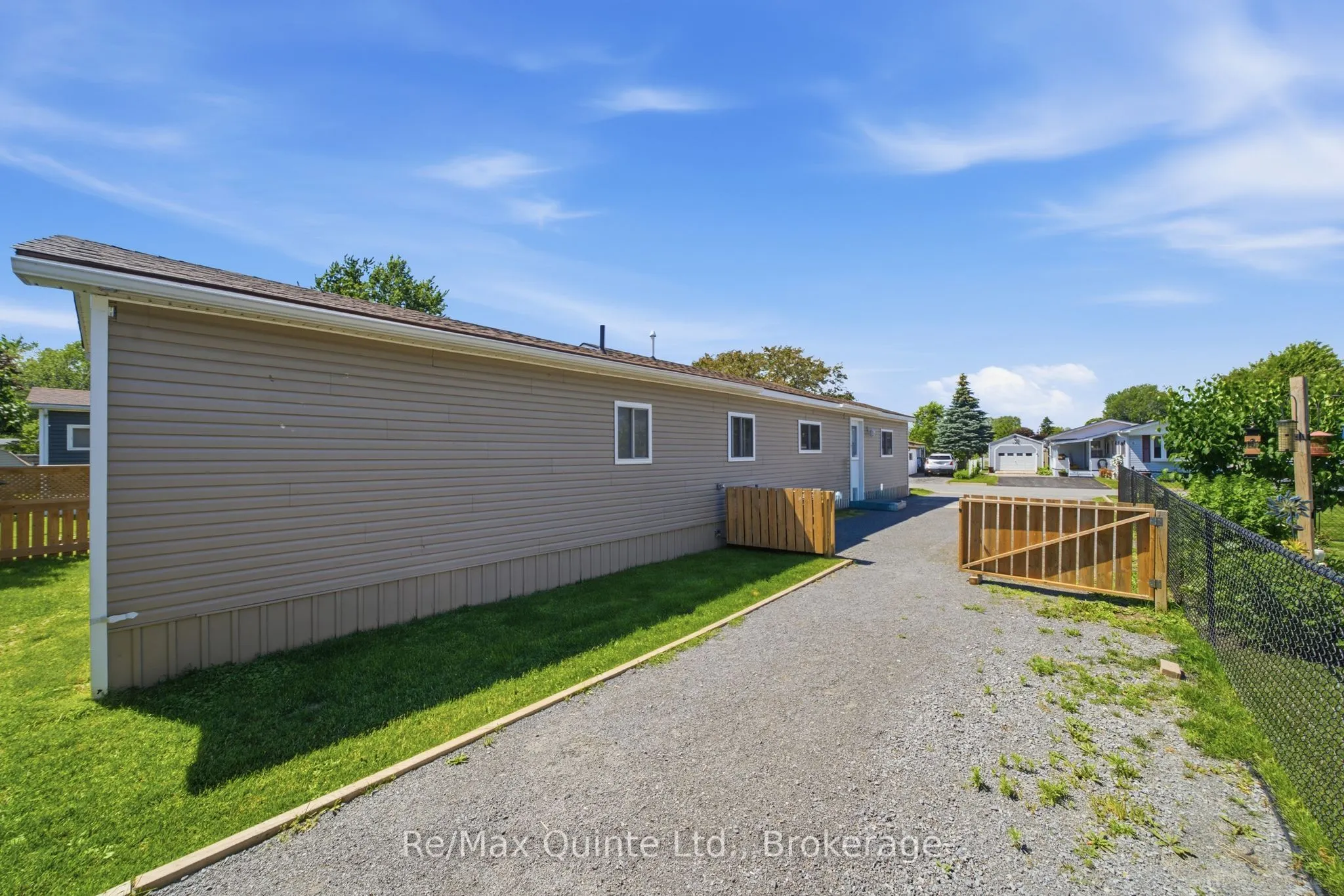 11 GROUSE Lane