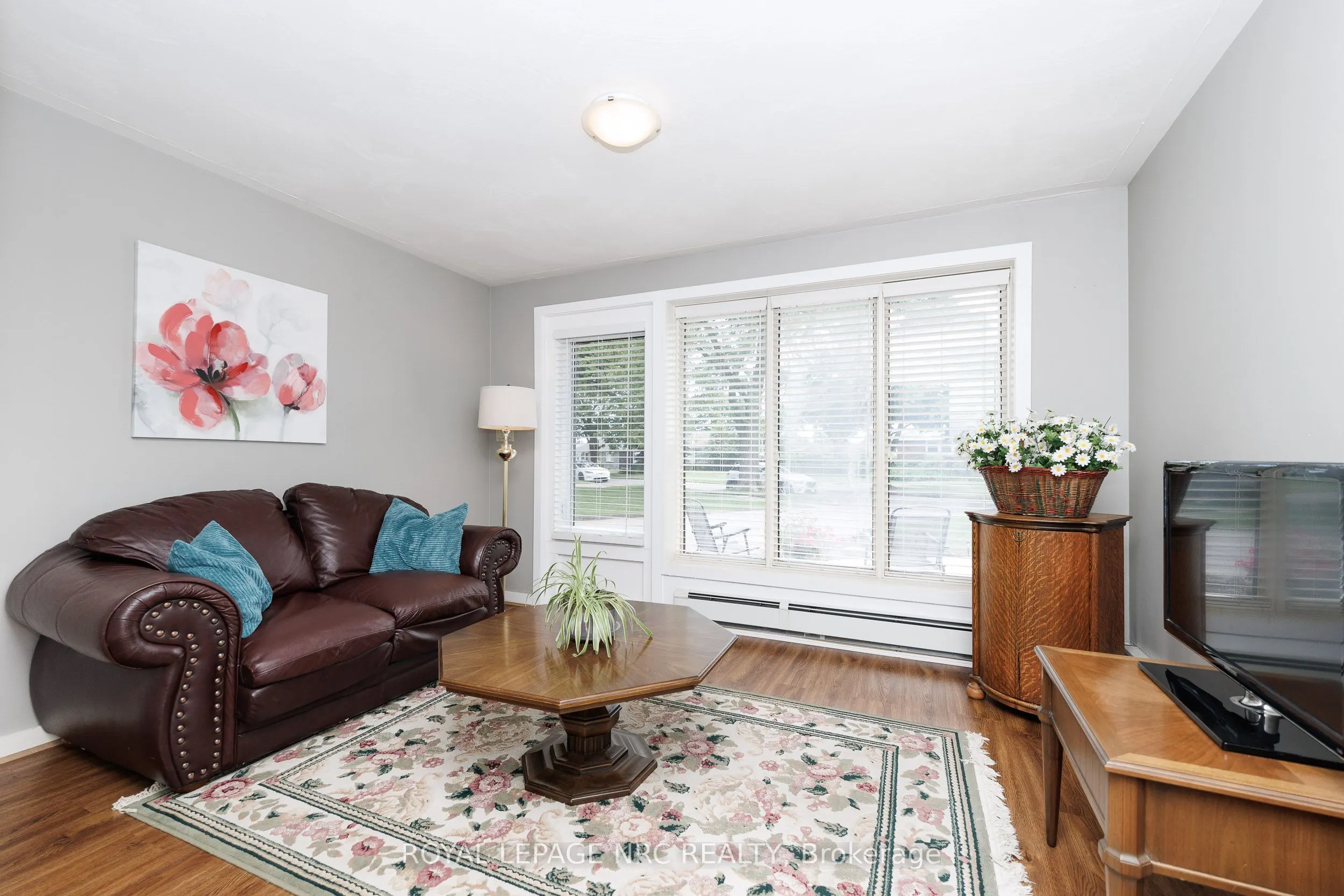 24 Munro Street