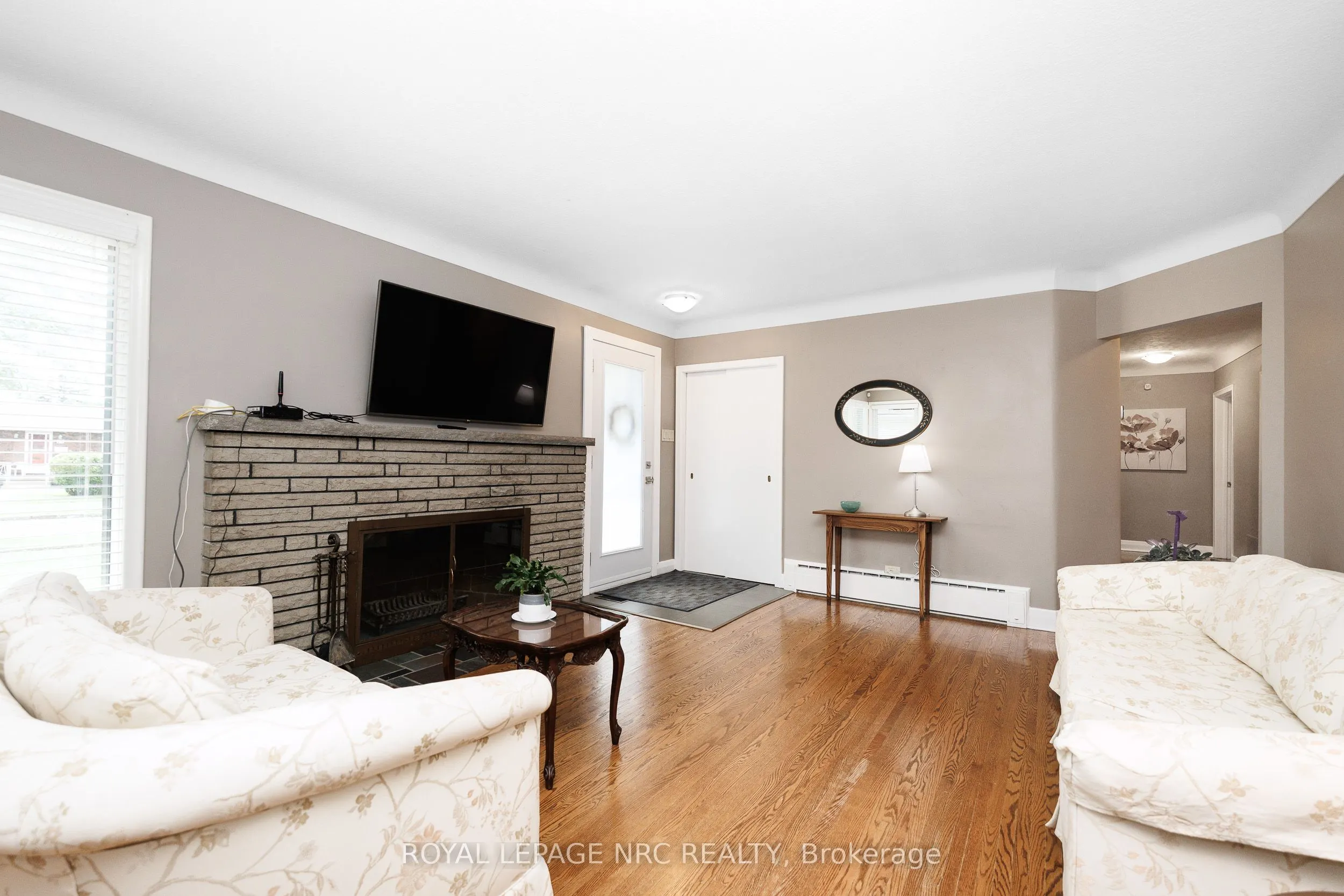 24 Munro Street