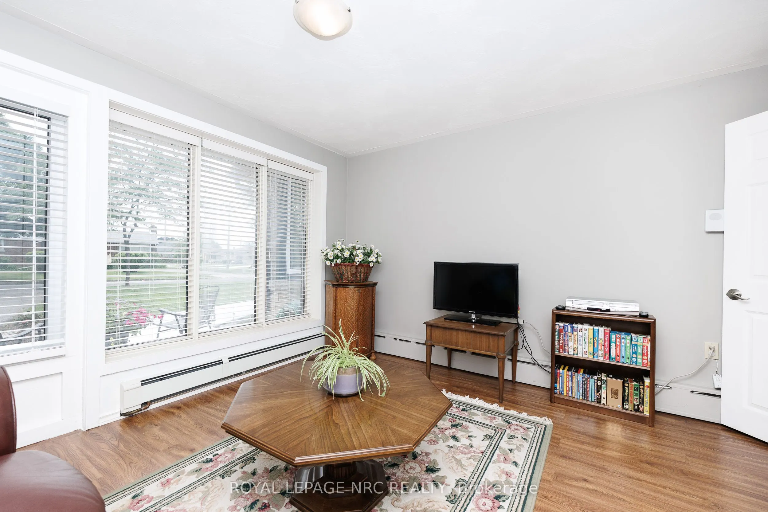 24 Munro Street