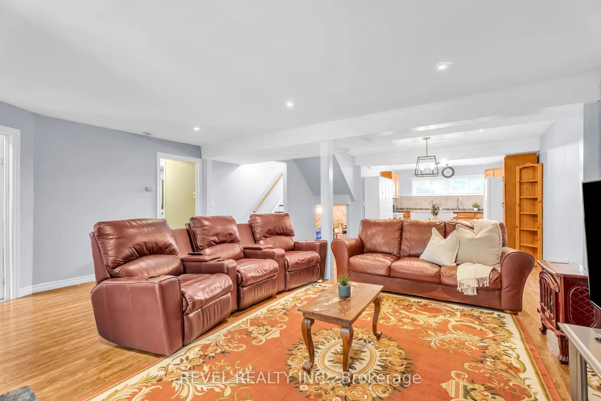 433 Greenwood Street