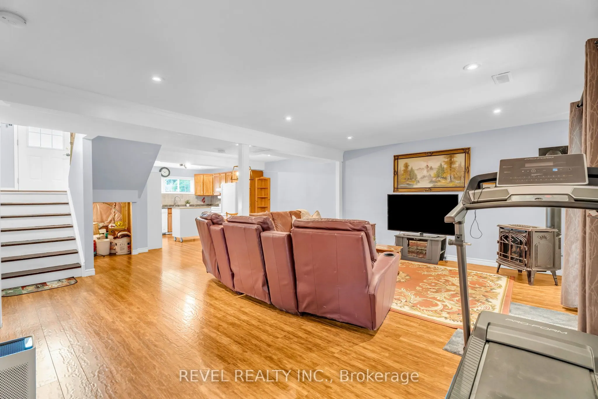 433 Greenwood Street