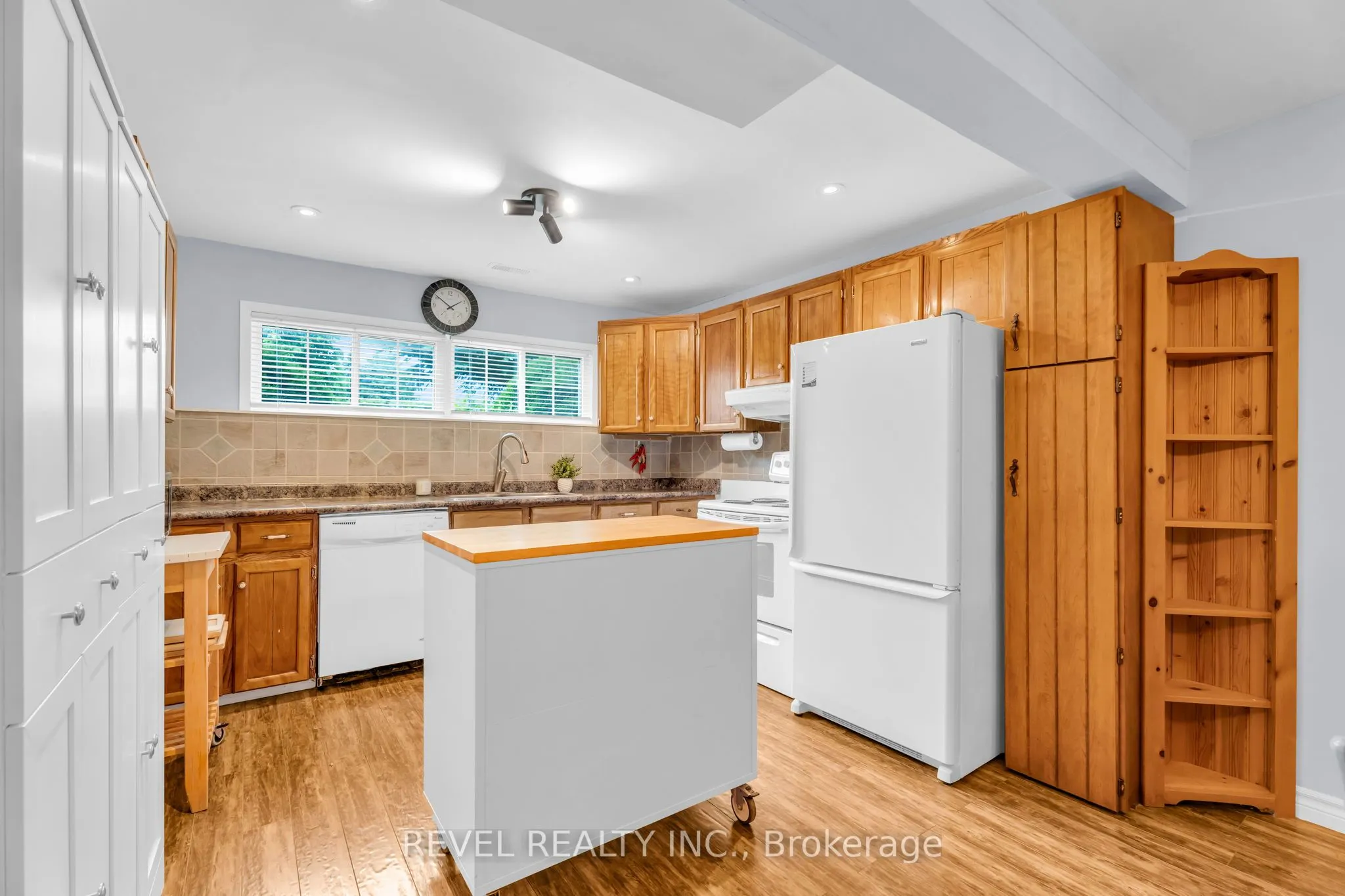 433 Greenwood Street