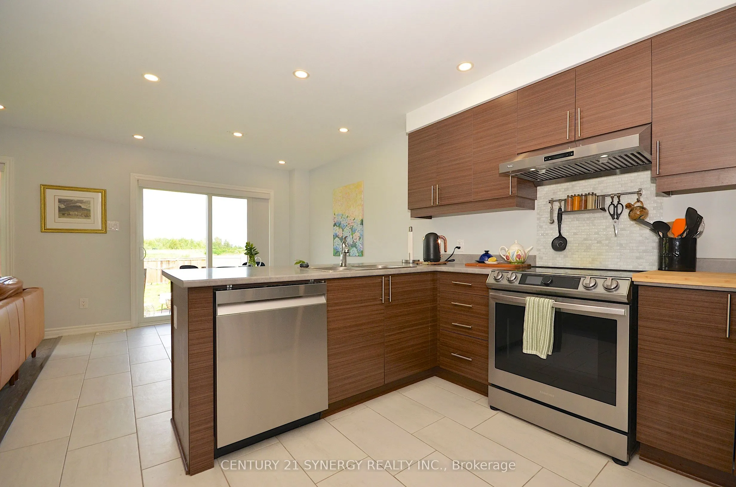 114 Unity Place