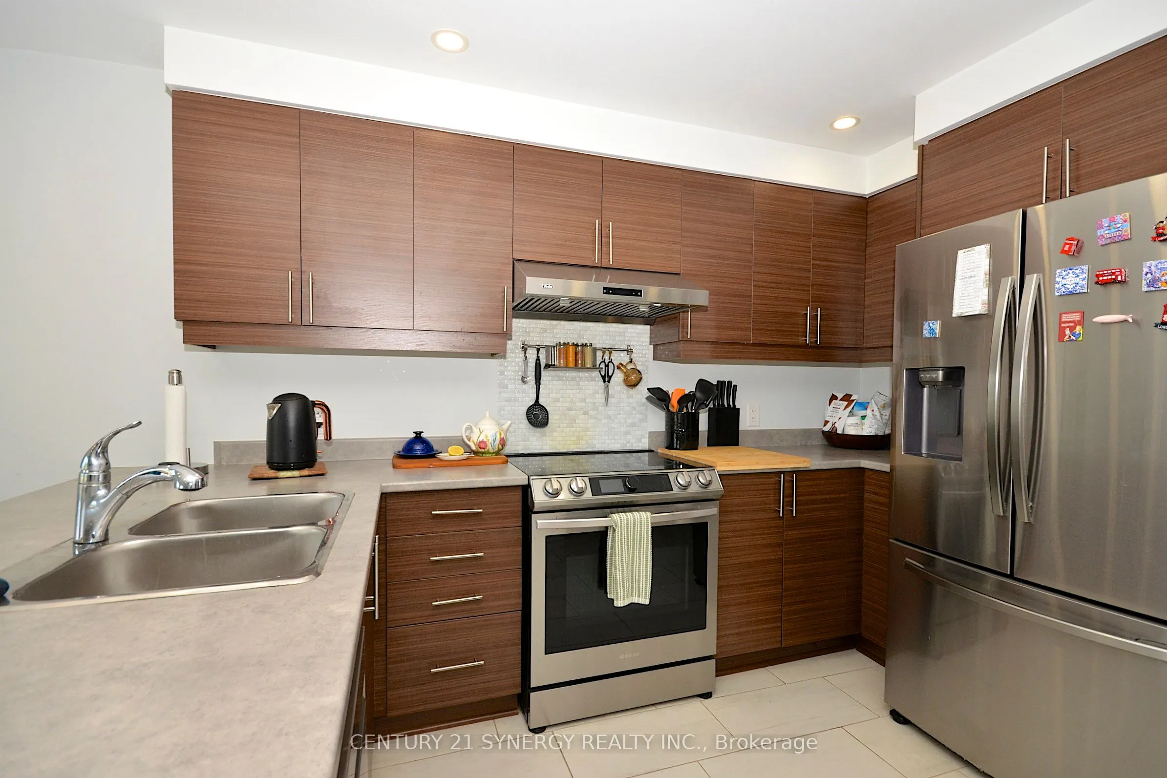 114 Unity Place