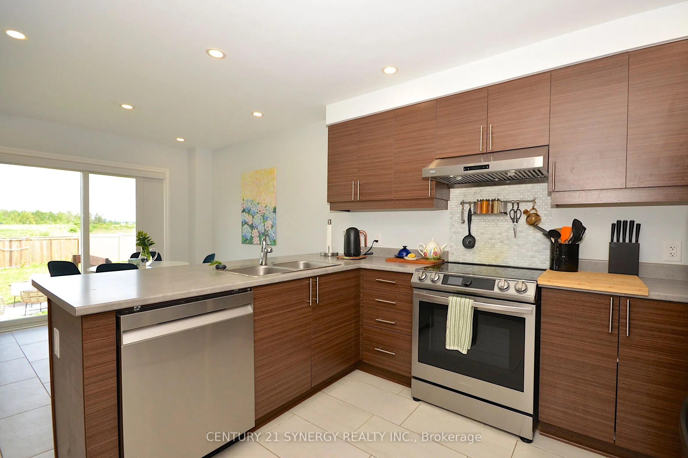 114 Unity Place