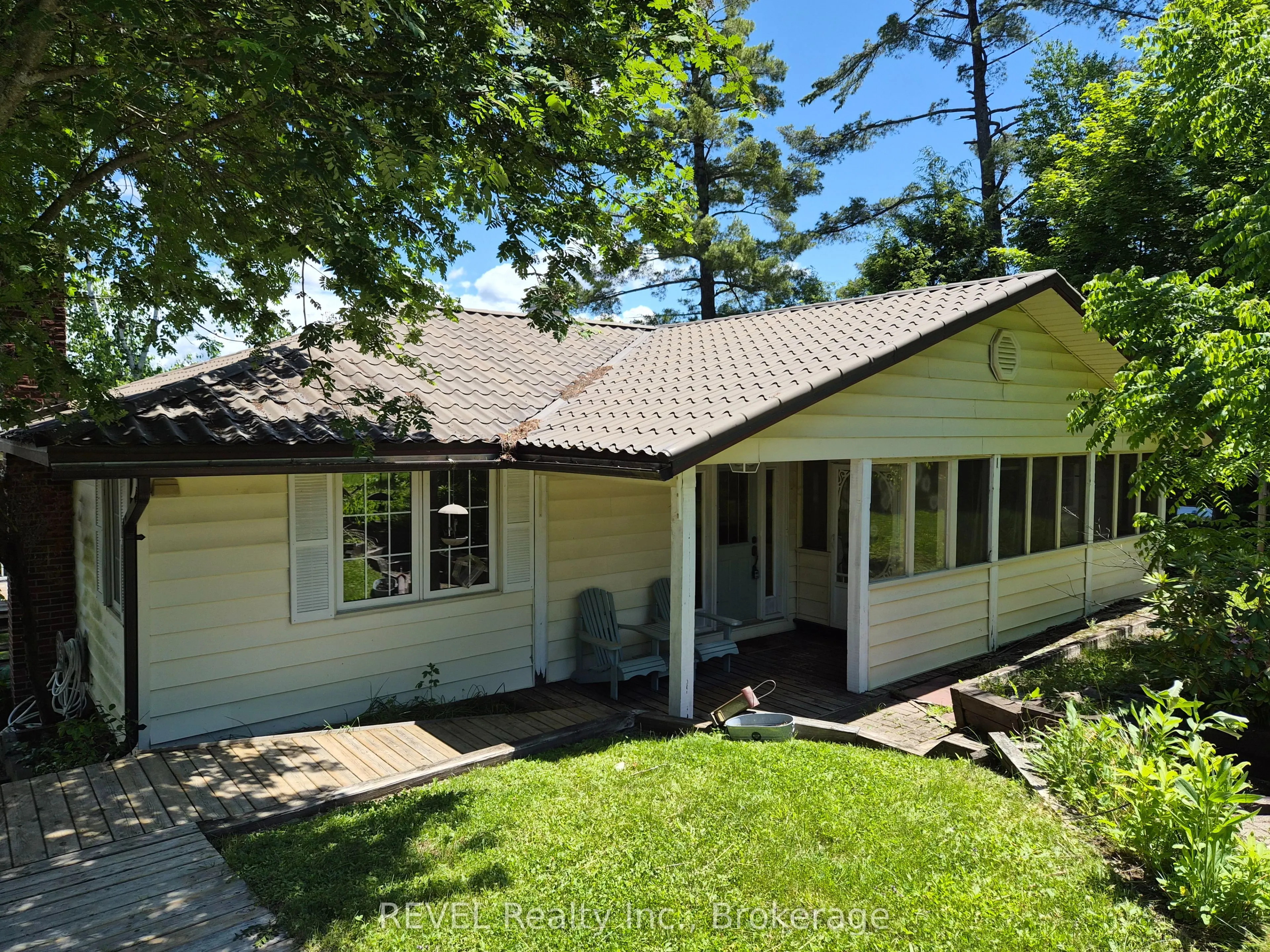 1031 Butterfly Road