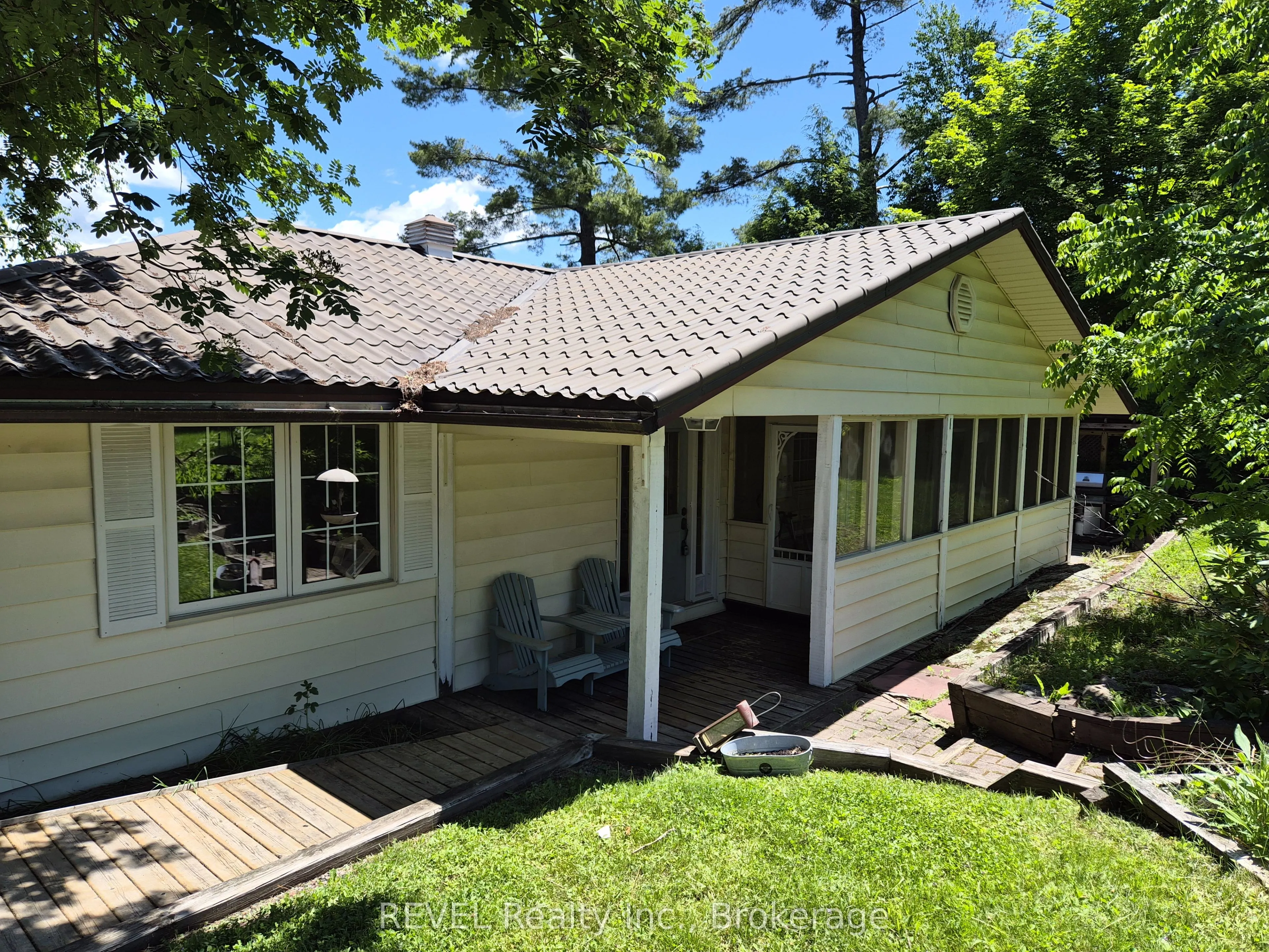 1031 Butterfly Road