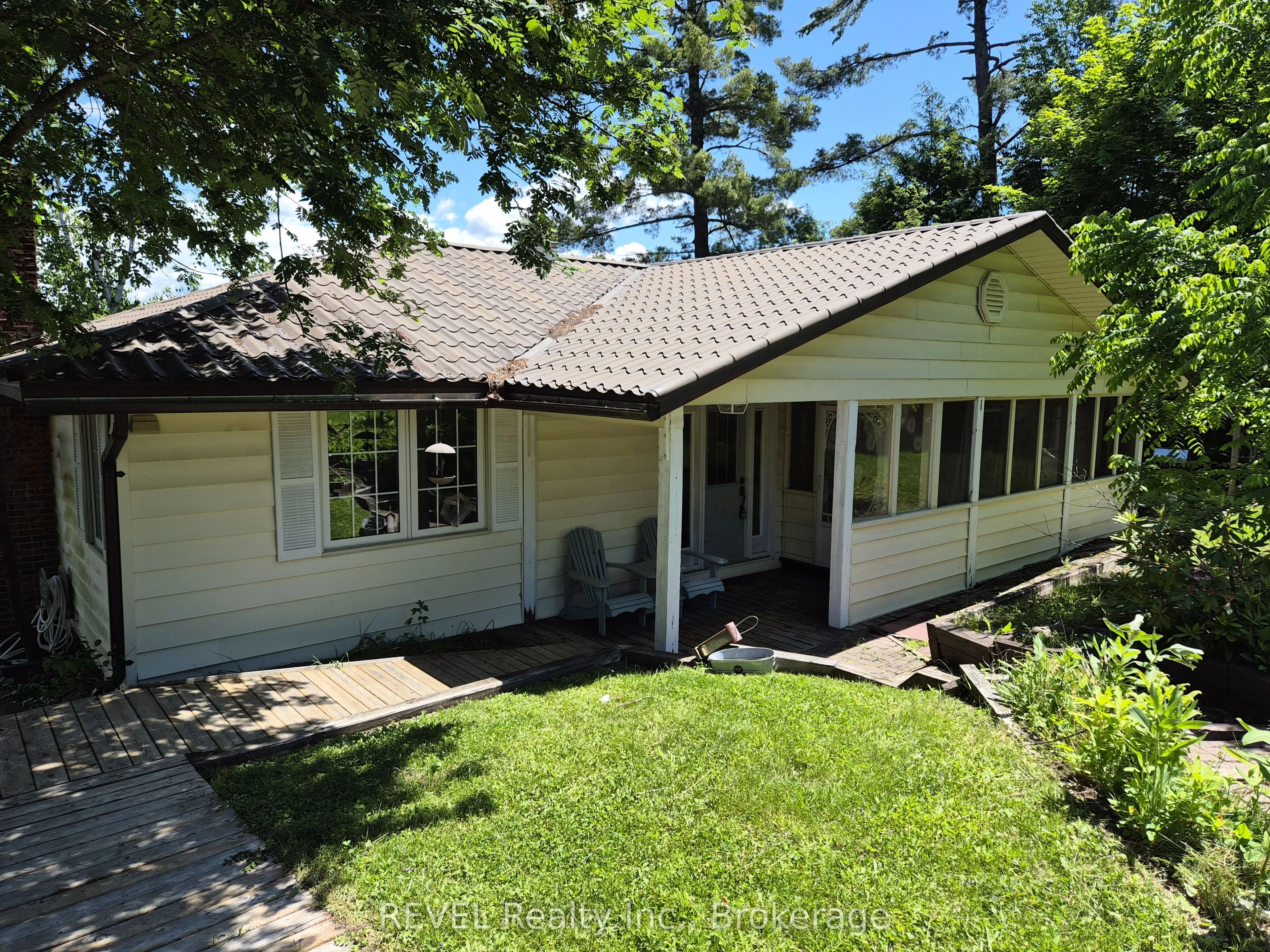1031 Butterfly Road